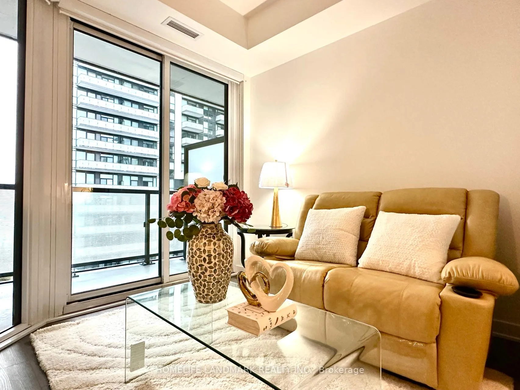 Photo 12 of Unit 813, 85 Oneida Crescent, Richmond Hill, Langstaff — HOMEH