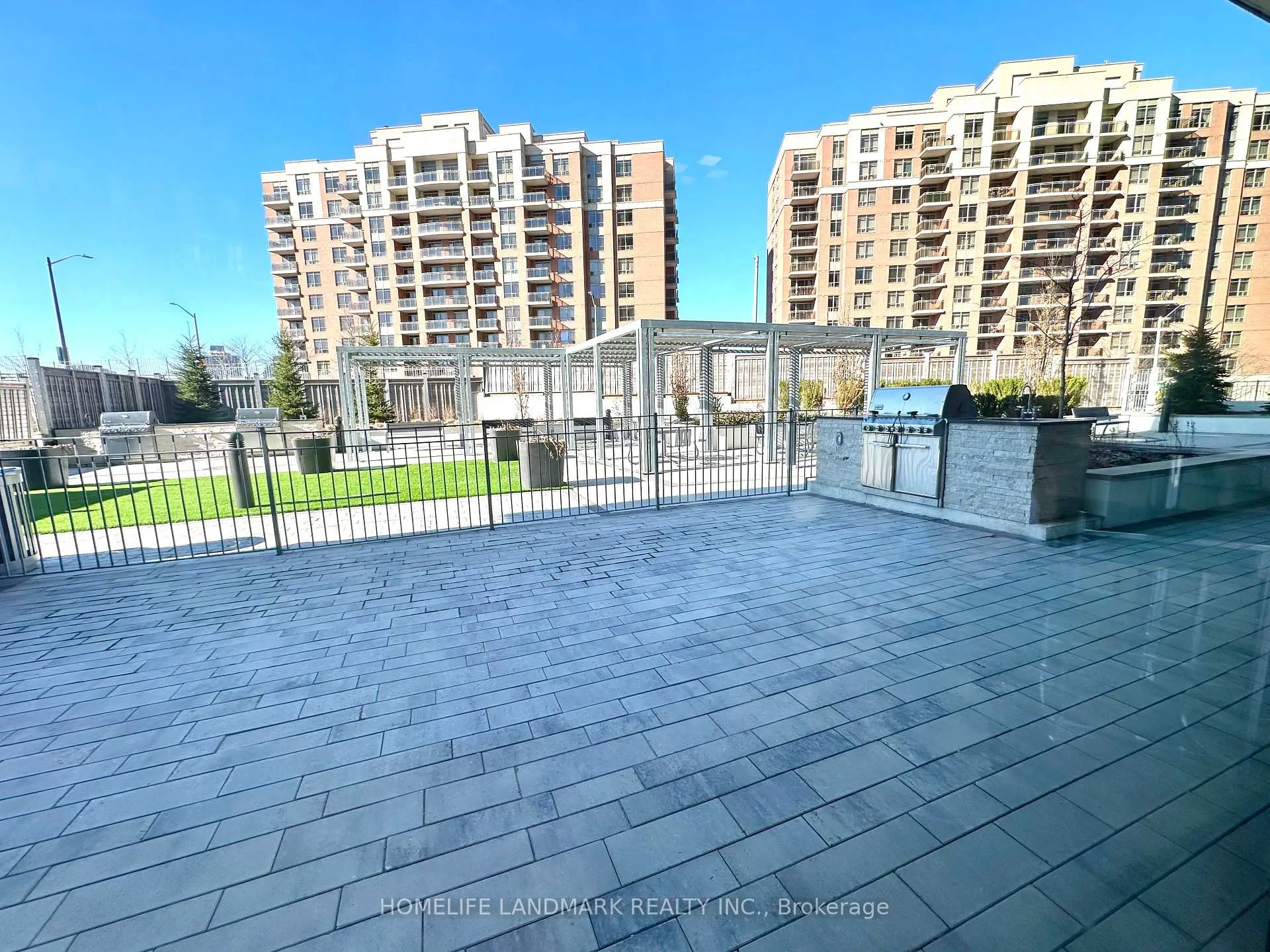 Photo 31 of Unit 813, 85 Oneida Crescent, Richmond Hill, Langstaff — HOMEH