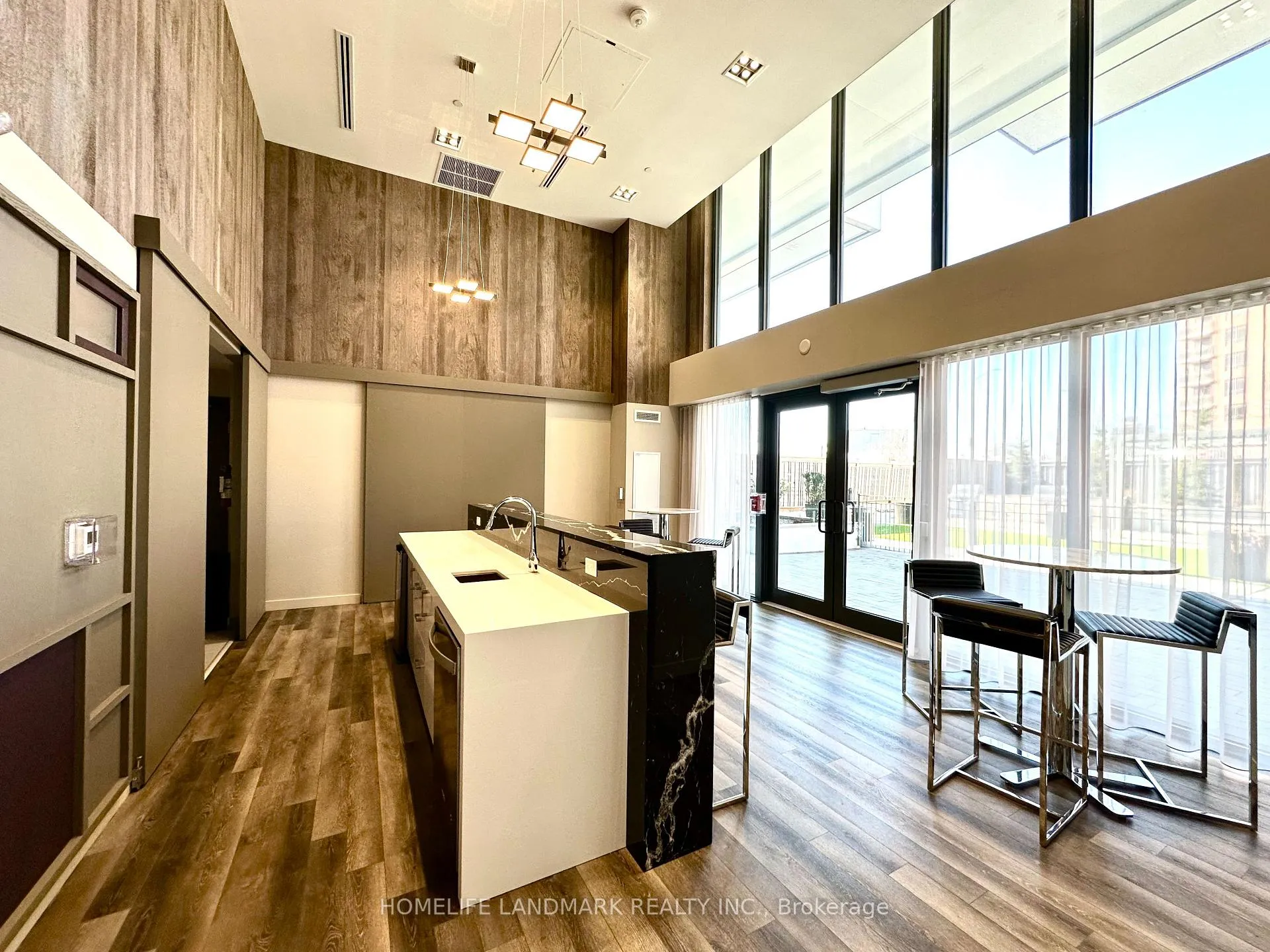 Photo 36 of Unit 813, 85 Oneida Crescent, Richmond Hill, Langstaff — HOMEH