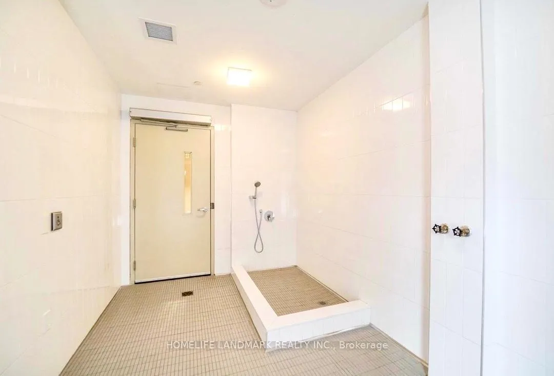 Photo 37 of Unit 813, 85 Oneida Crescent, Richmond Hill, Langstaff — HOMEH