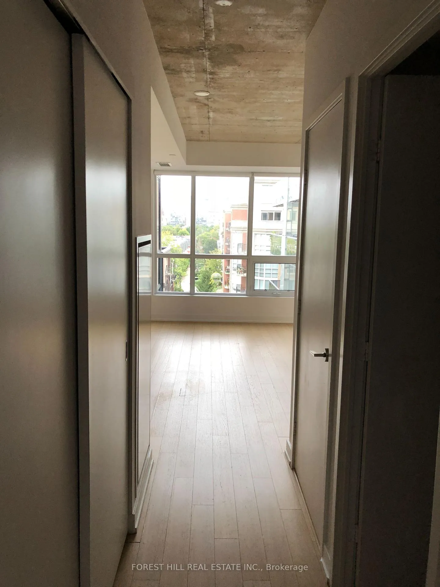 Photo 5 of Unit 416, 1030 King Street W, Toronto, Niagara — HOMEH
