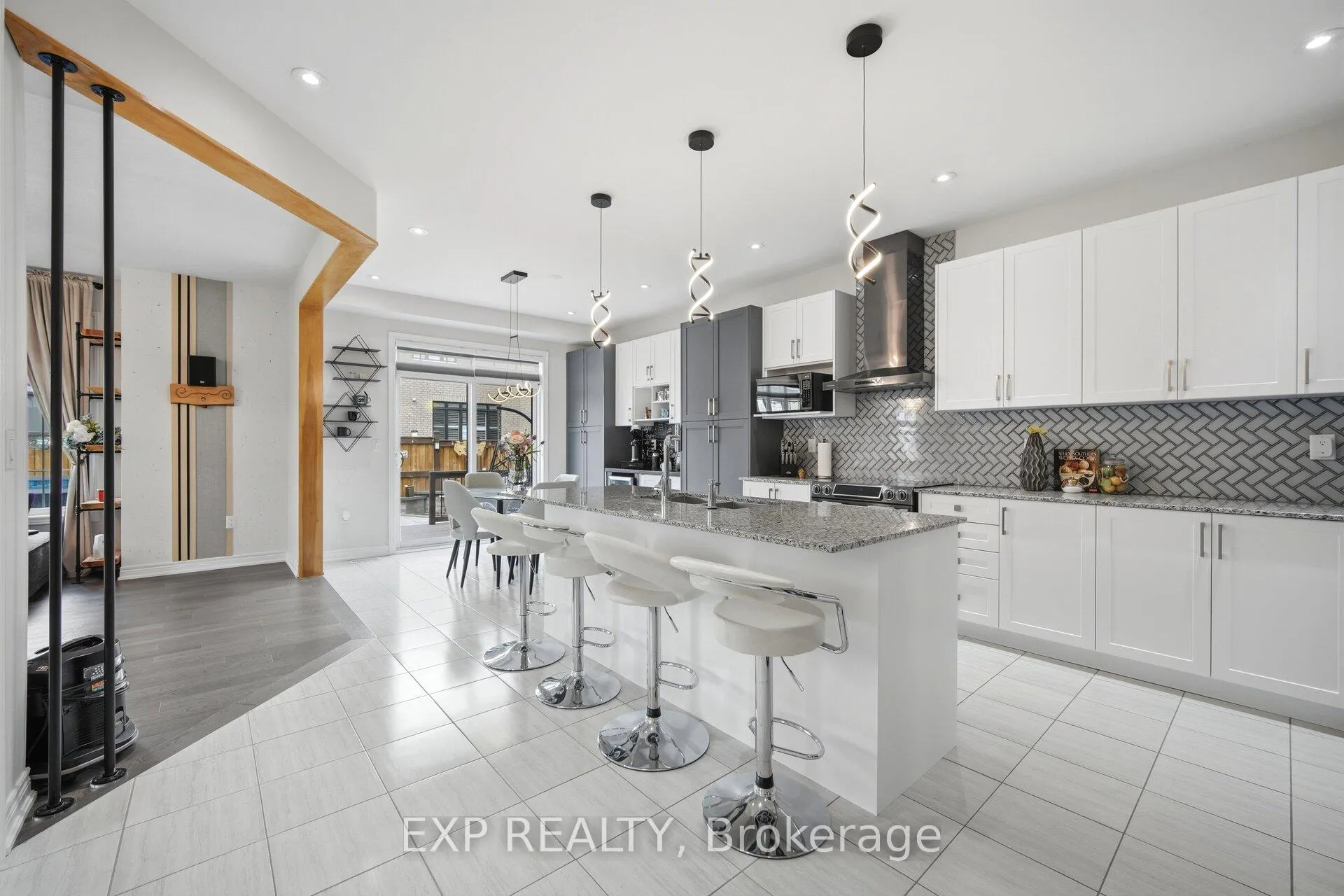 Photo 8 of 13 Arksey Street, Whitby, Rural Whitby — HOMEH