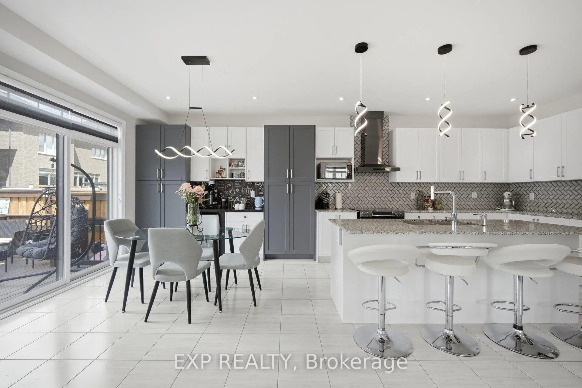 Photo 15 of 13 Arksey Street, Whitby, Rural Whitby — HOMEH