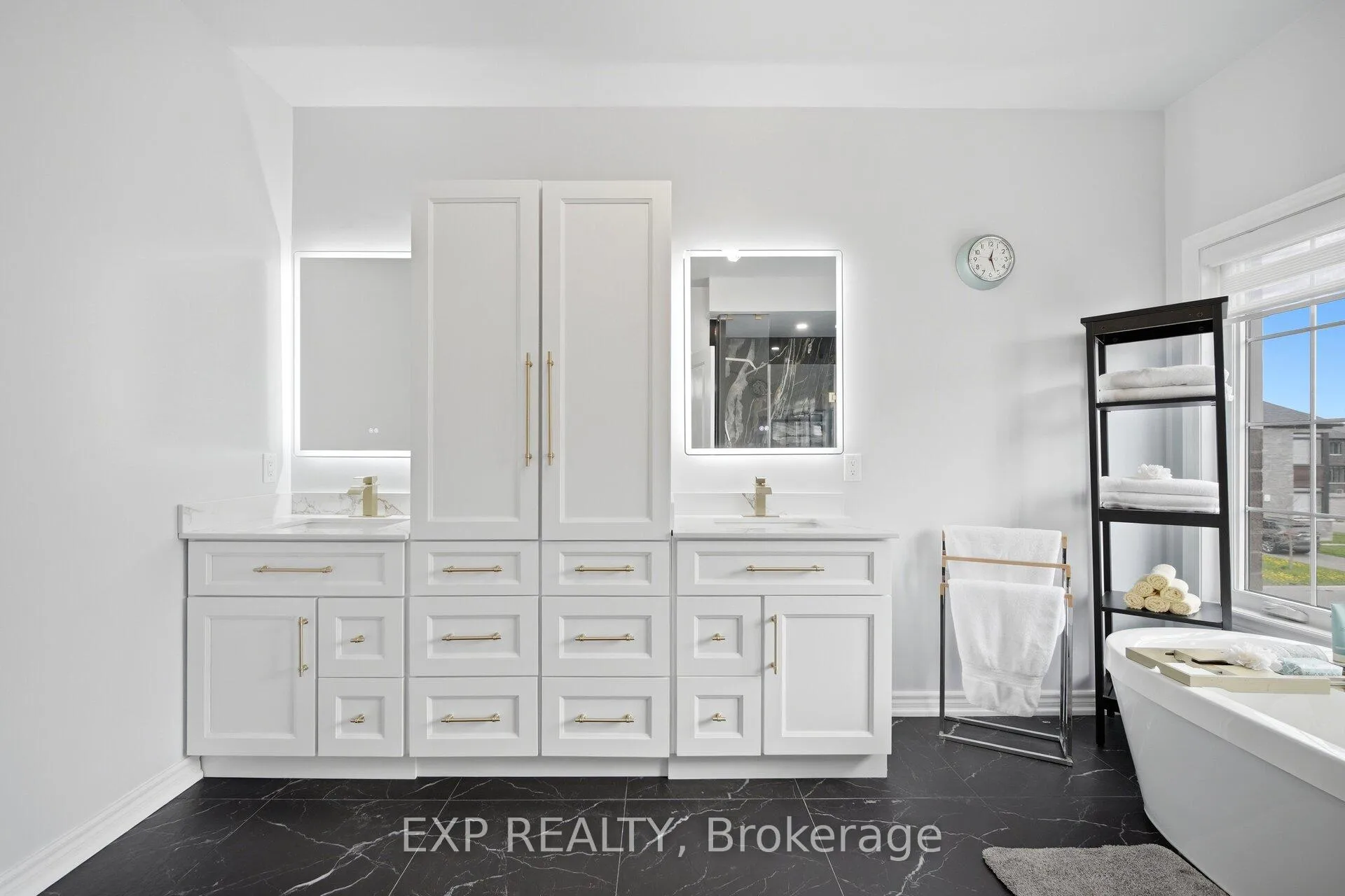 Photo 26 of 13 Arksey Street, Whitby, Rural Whitby — HOMEH