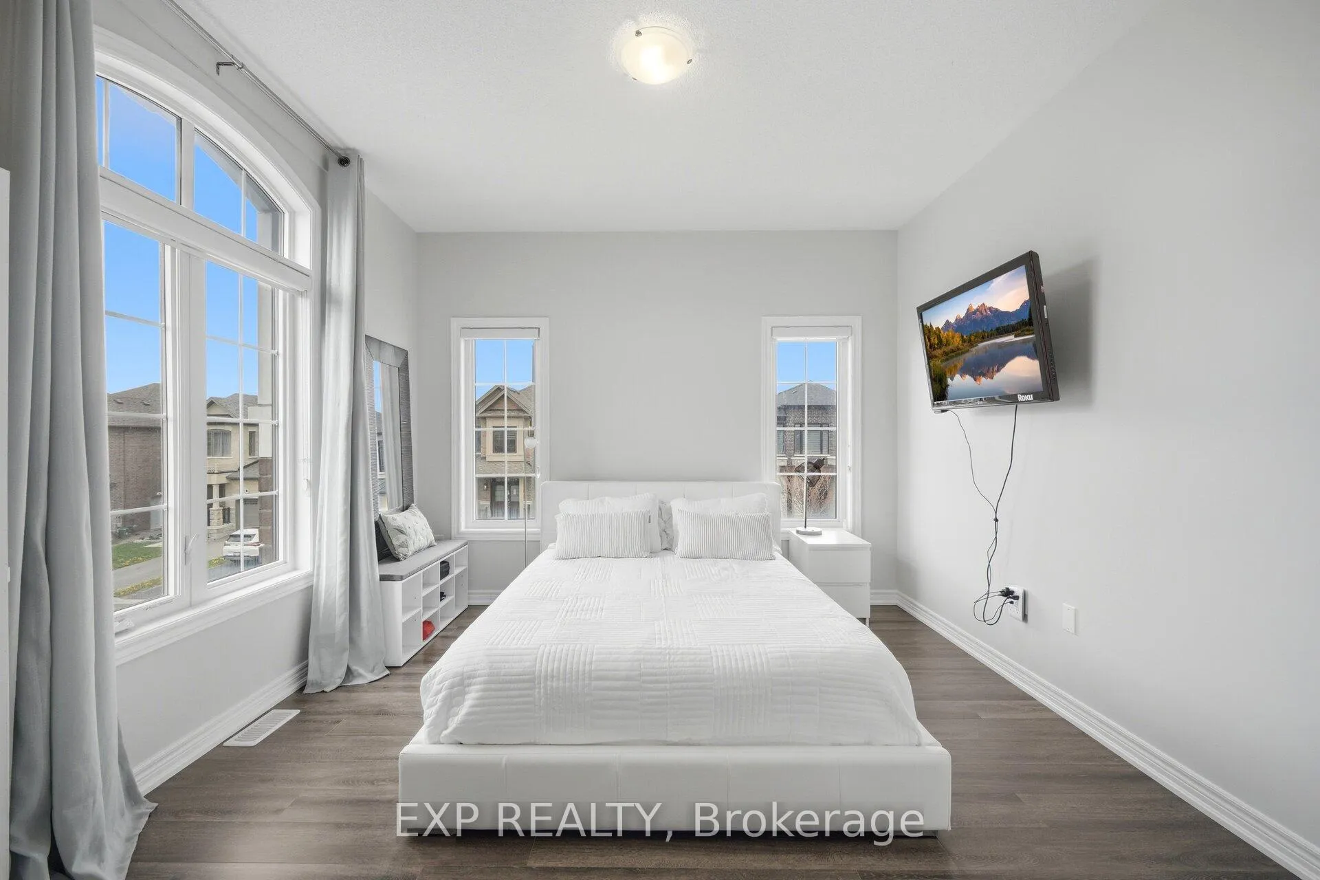 Photo 29 of 13 Arksey Street, Whitby, Rural Whitby — HOMEH