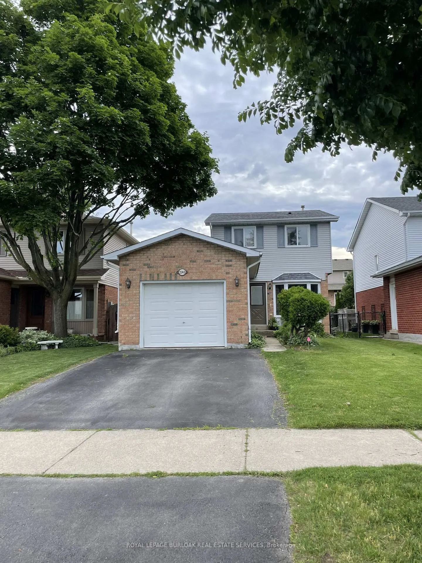 Photo 2 of 2140 Clipper Crescent, Burlington, Headon — HOMEH