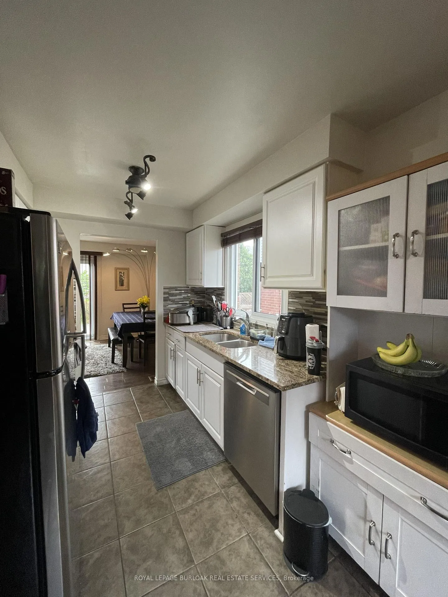 Photo 5 of 2140 Clipper Crescent, Burlington, Headon — HOMEH
