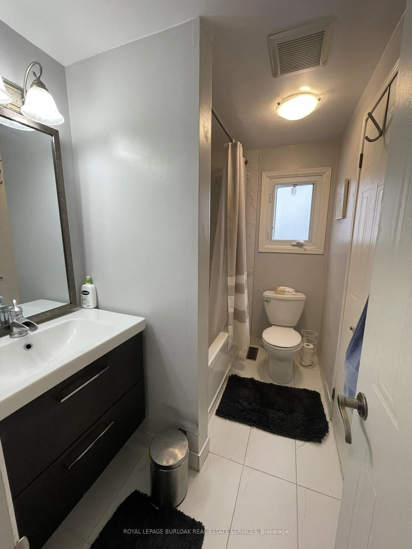 Photo 12 of 2140 Clipper Crescent, Burlington, Headon — HOMEH