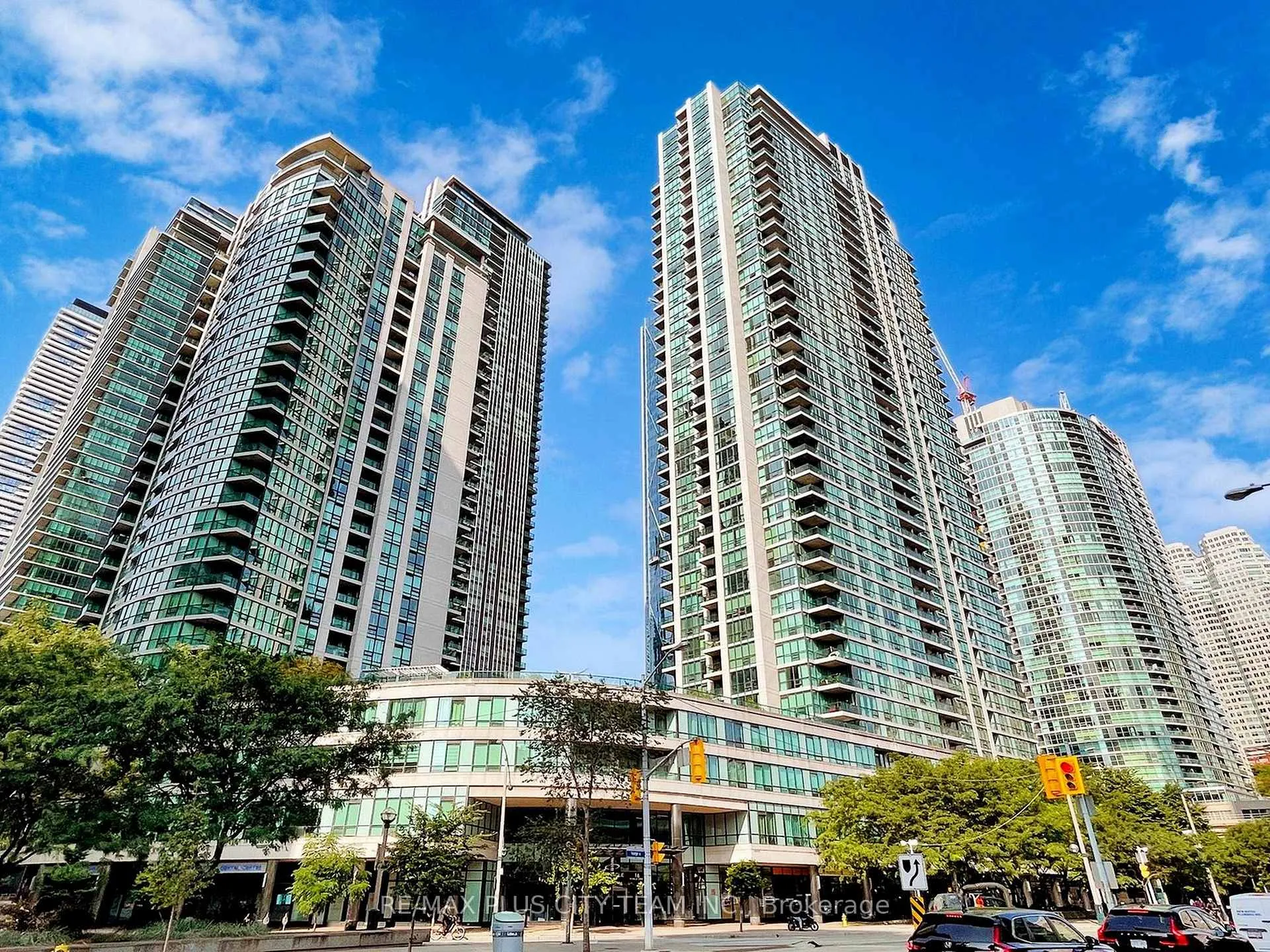 Photo 2 of Unit 502, 16 Yonge Street, Toronto, Waterfront Communities — HOMEH