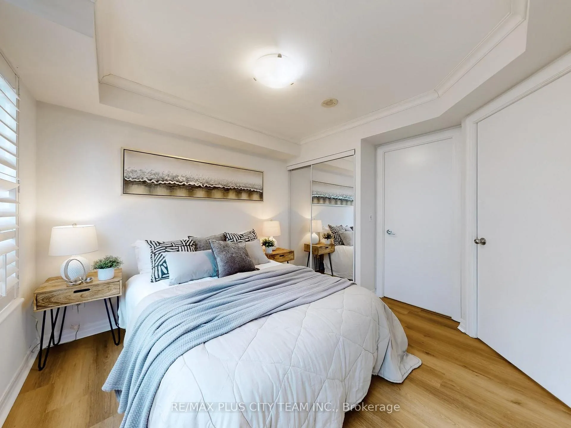 Photo 19 of Unit 502, 16 Yonge Street, Toronto, Waterfront Communities — HOMEH