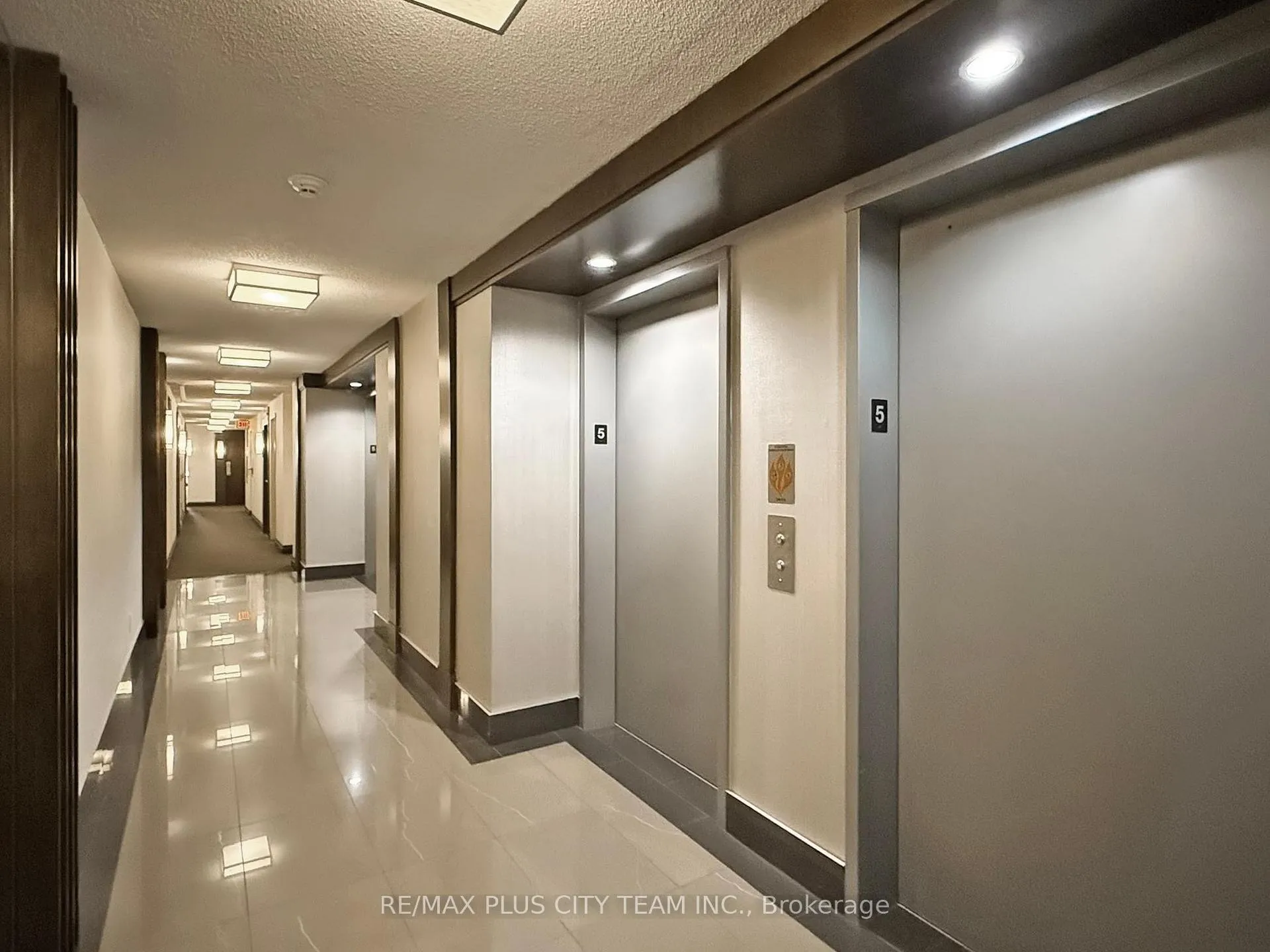 Photo 29 of Unit 502, 16 Yonge Street, Toronto, Waterfront Communities — HOMEH