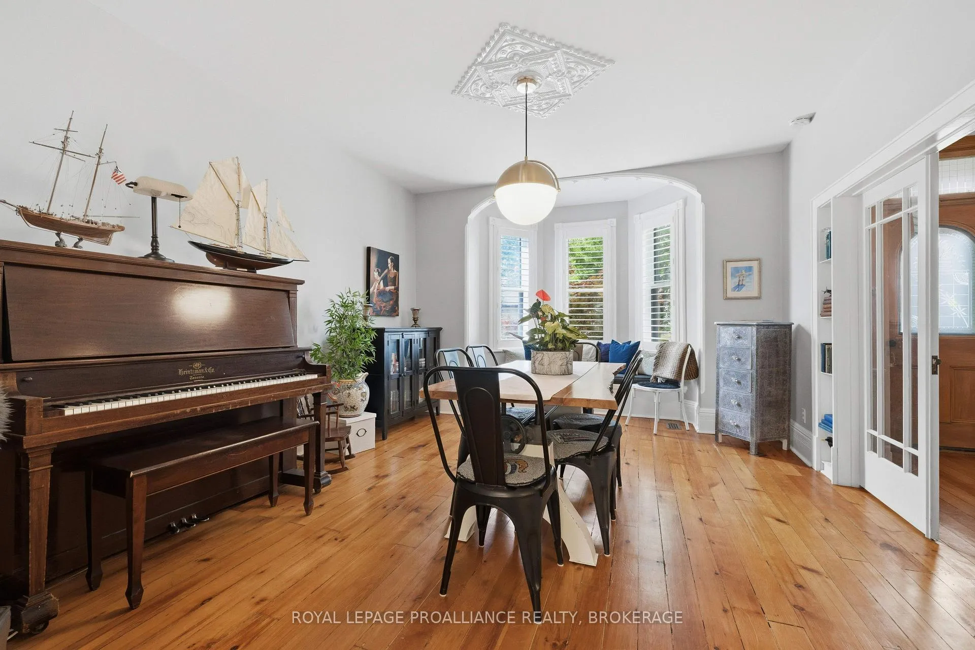 Photo 8 of 125 Arthur Street, Gananoque, Gananoque — HOMEH