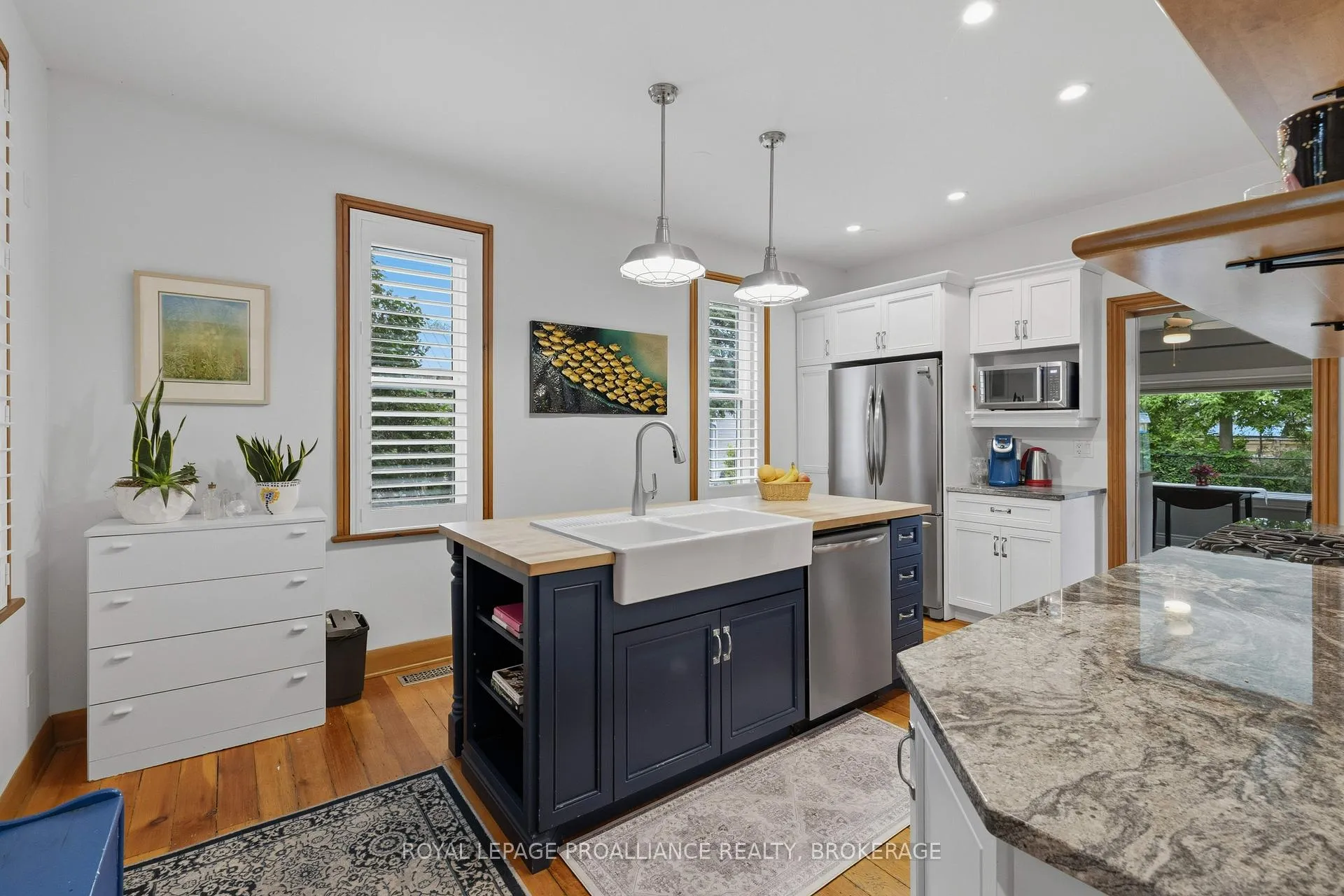Photo 10 of 125 Arthur Street, Gananoque, Gananoque — HOMEH