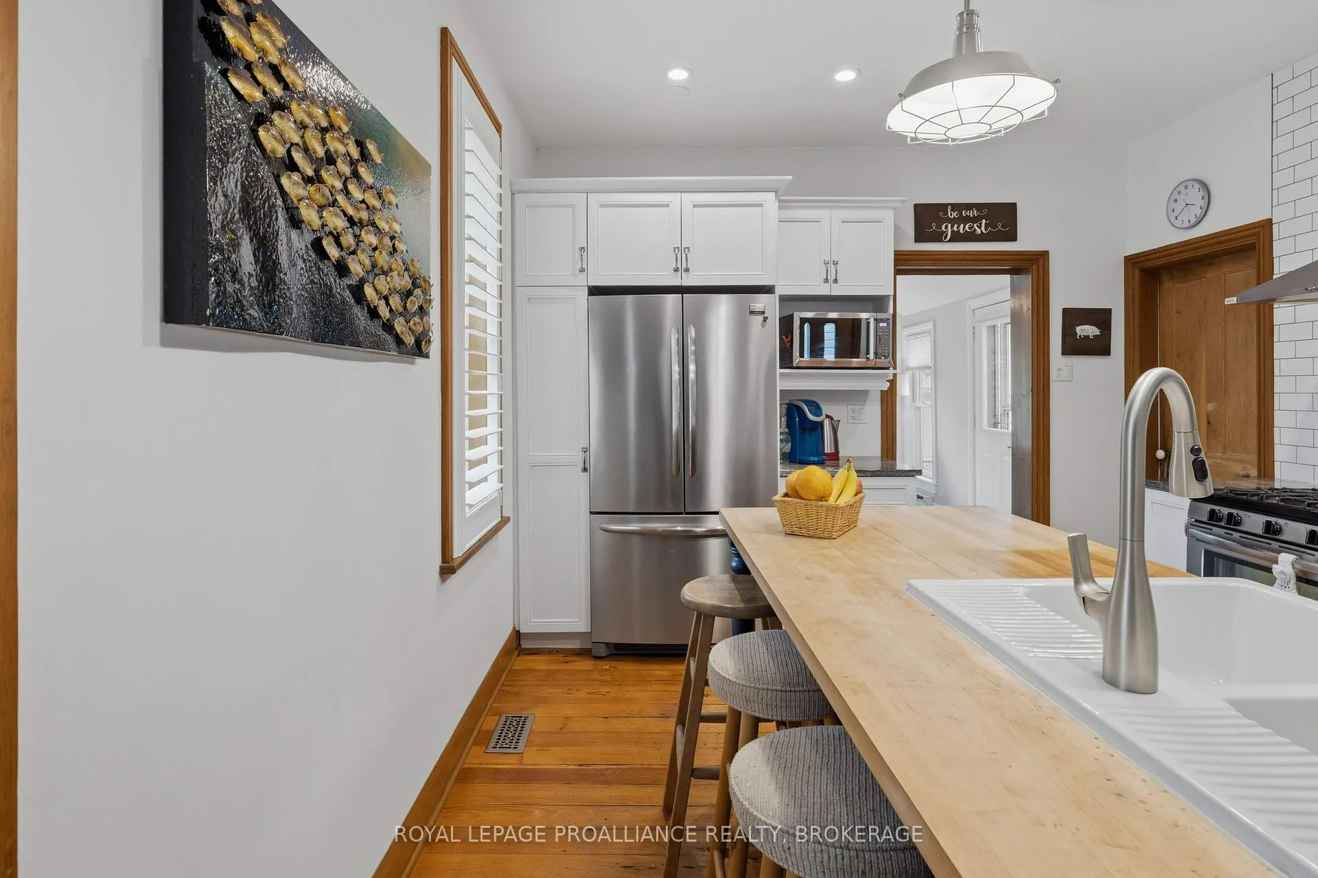 Photo 11 of 125 Arthur Street, Gananoque, Gananoque — HOMEH