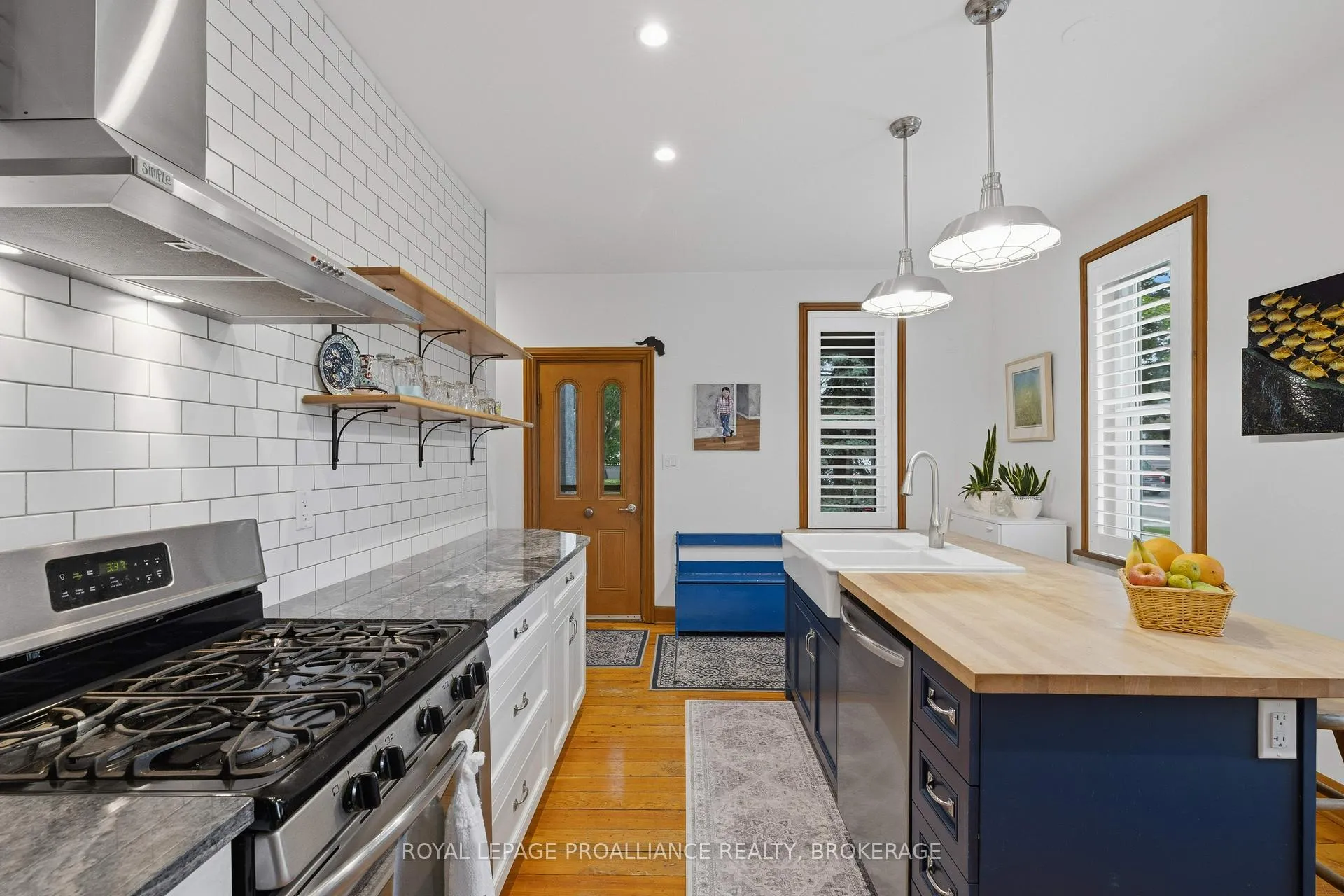Photo 13 of 125 Arthur Street, Gananoque, Gananoque — HOMEH