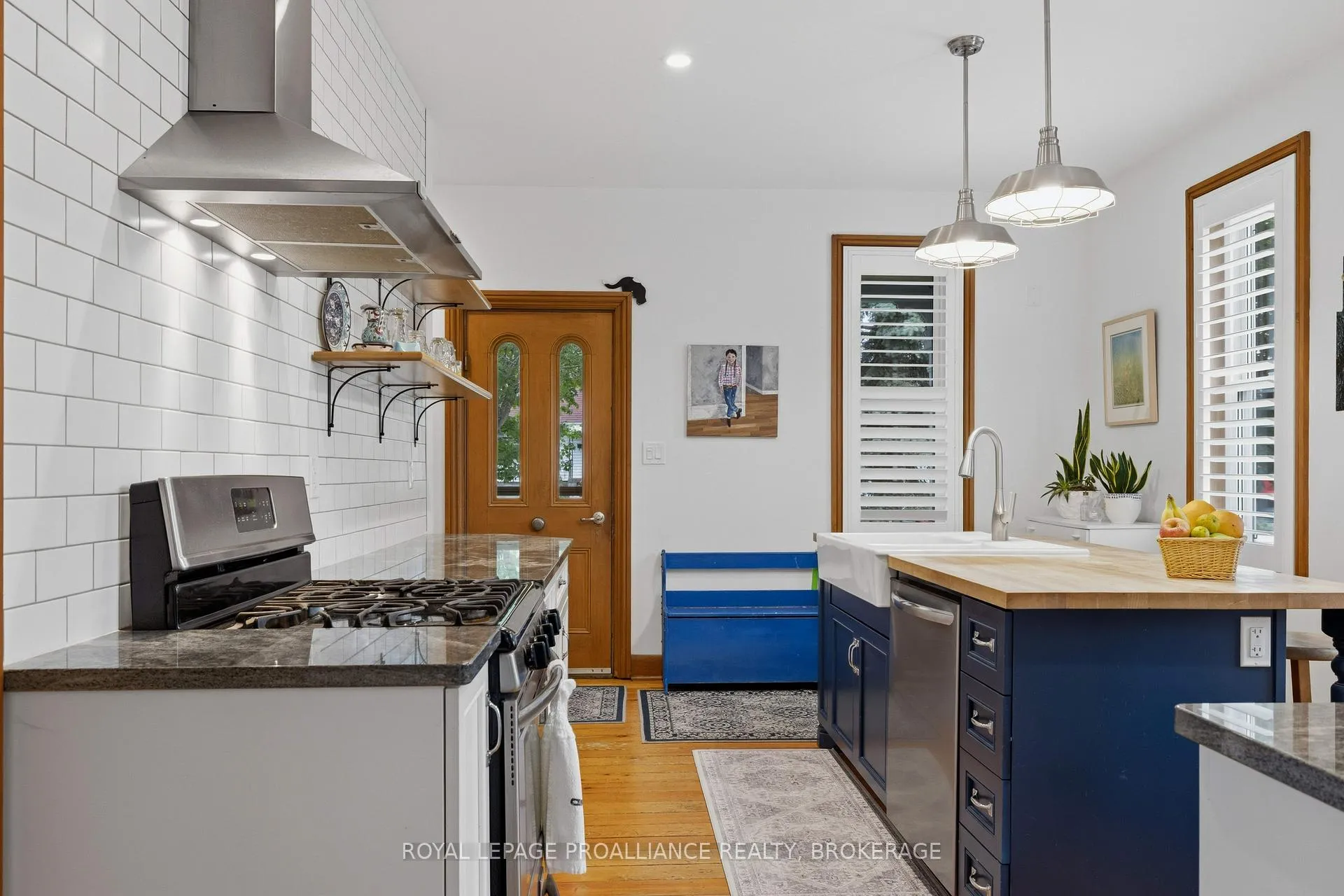 Photo 14 of 125 Arthur Street, Gananoque, Gananoque — HOMEH