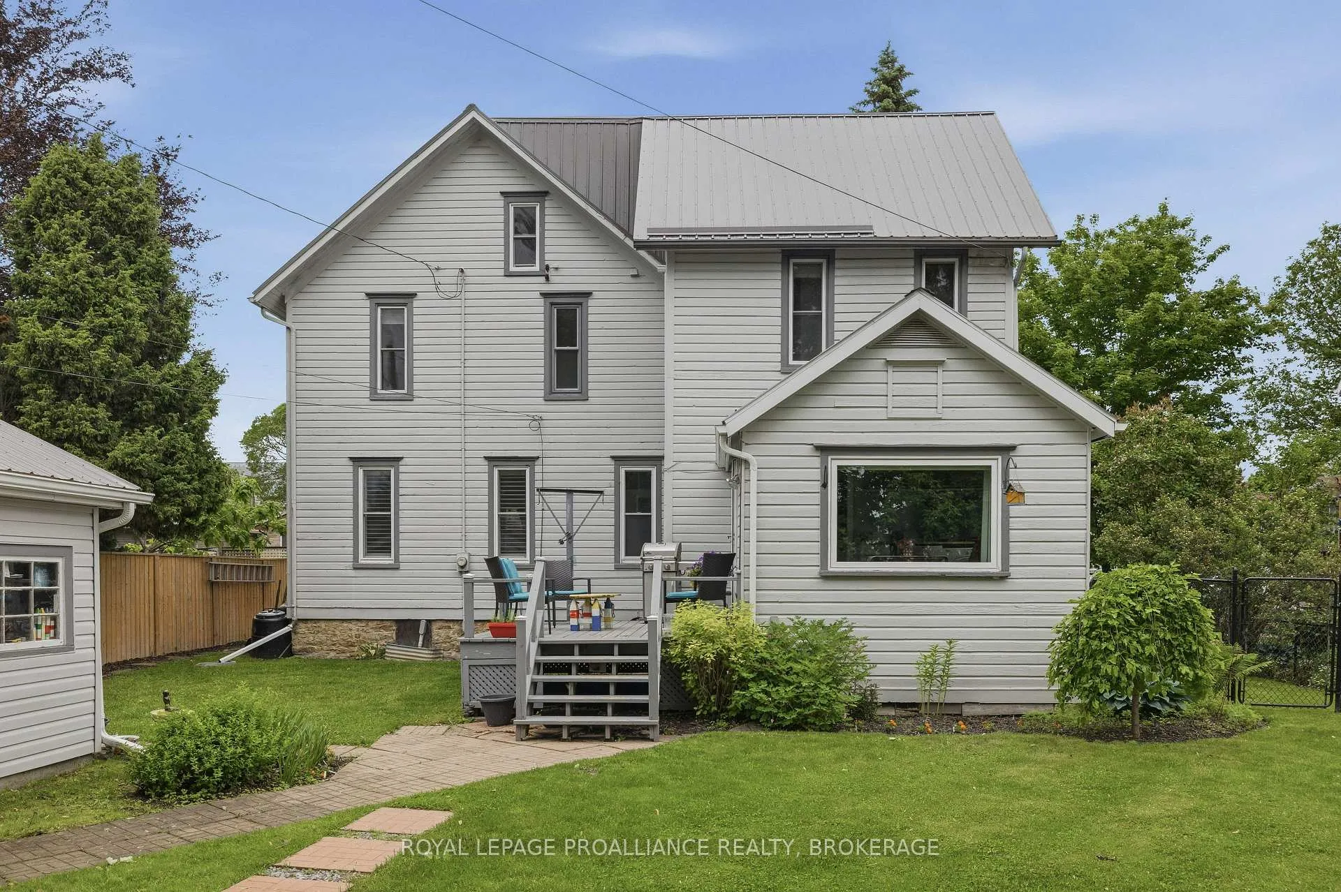 Photo 34 of 125 Arthur Street, Gananoque, Gananoque — HOMEH