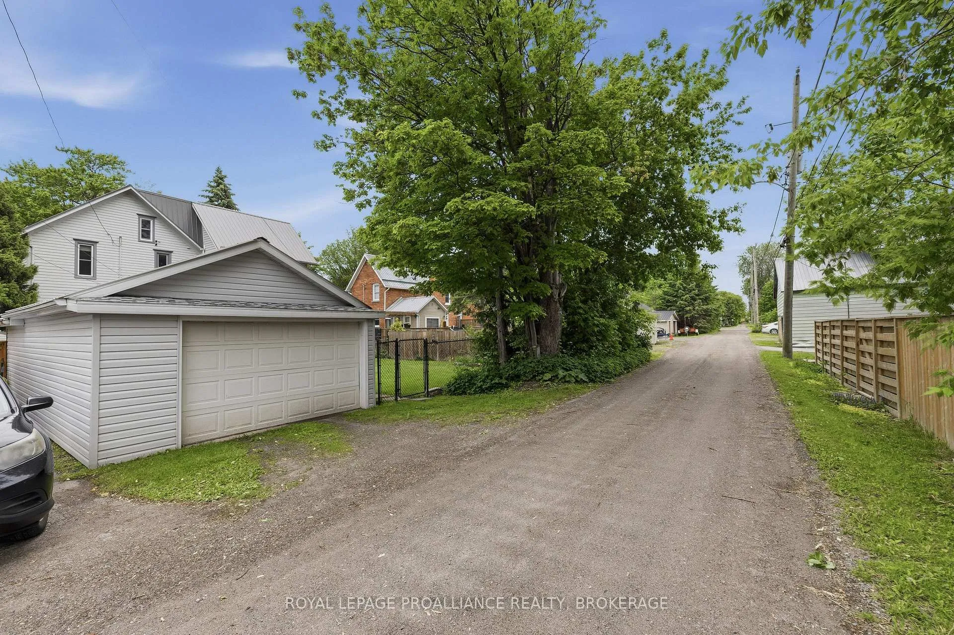 Photo 38 of 125 Arthur Street, Gananoque, Gananoque — HOMEH