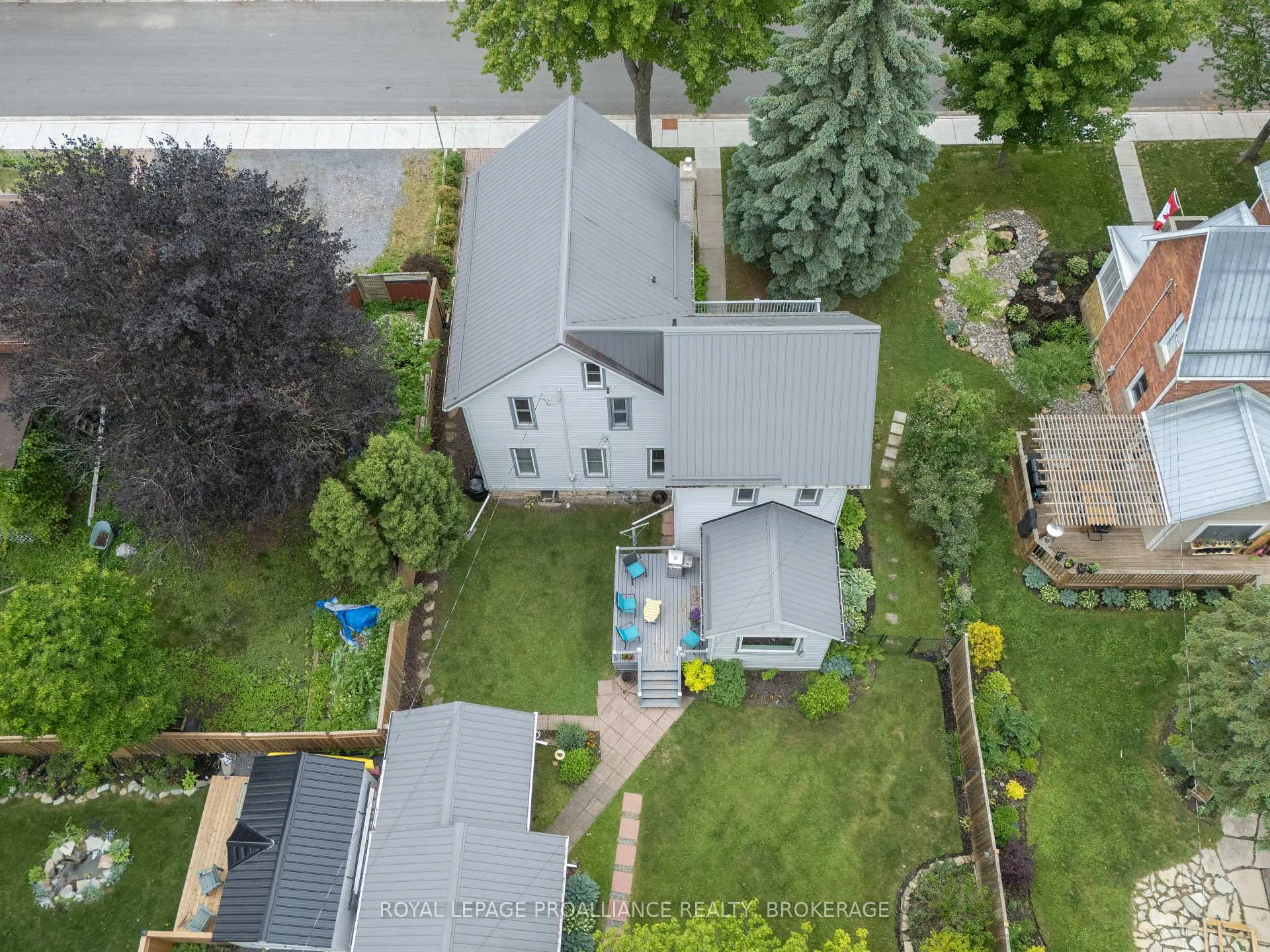 Photo 41 of 125 Arthur Street, Gananoque, Gananoque — HOMEH