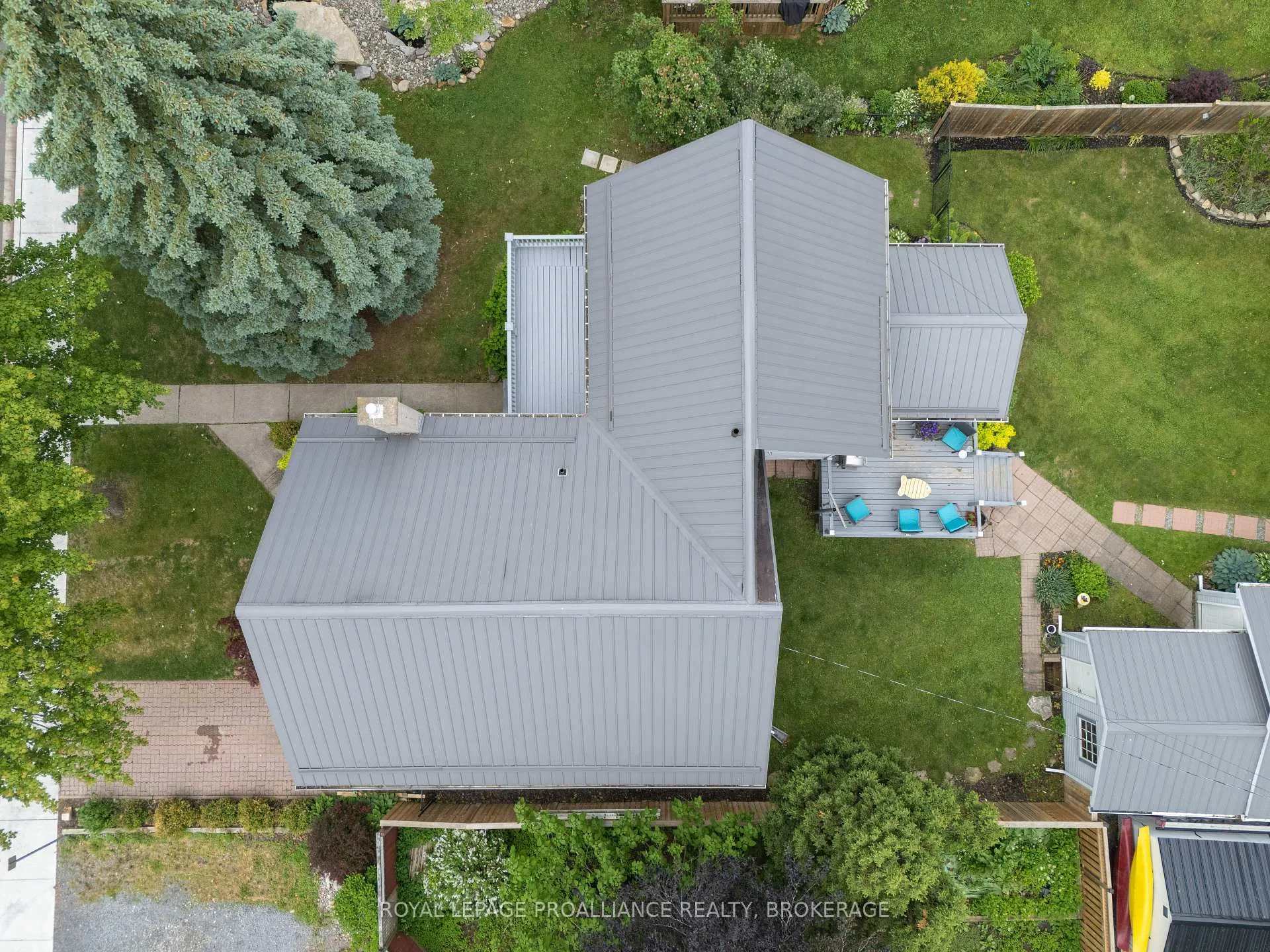 Photo 43 of 125 Arthur Street, Gananoque, Gananoque — HOMEH