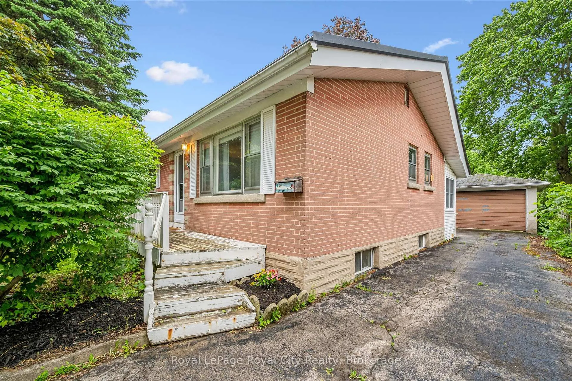 Photo 8 of 87 Cassino Avenue, Guelph, St. George's — HOMEH