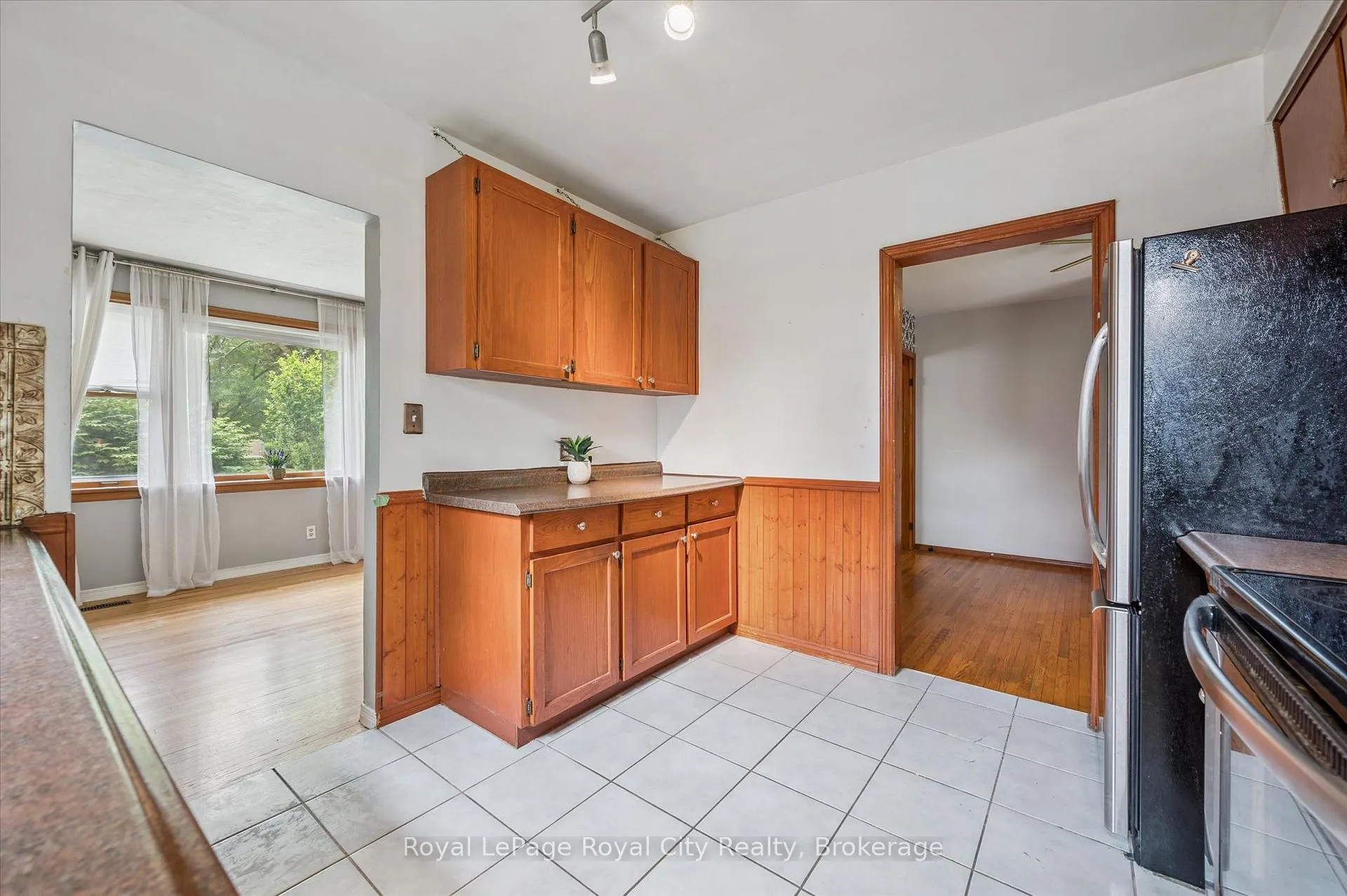 Photo 16 of 87 Cassino Avenue, Guelph, St. George's — HOMEH