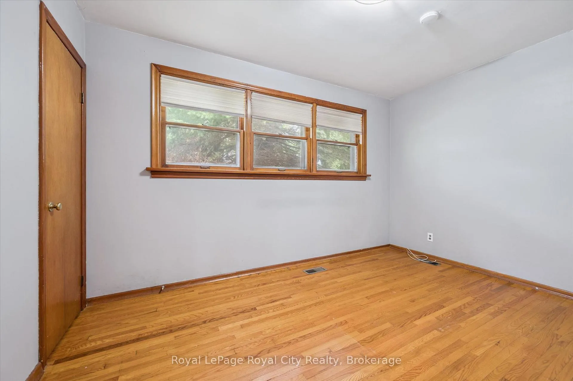 Photo 23 of 87 Cassino Avenue, Guelph, St. George's — HOMEH