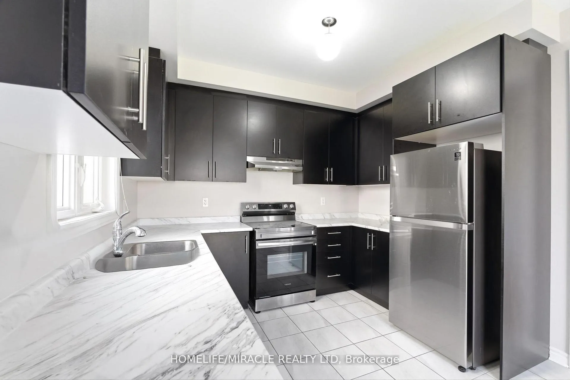 Photo 15 of 73 Tracey Lane, Collingwood — HOMEH