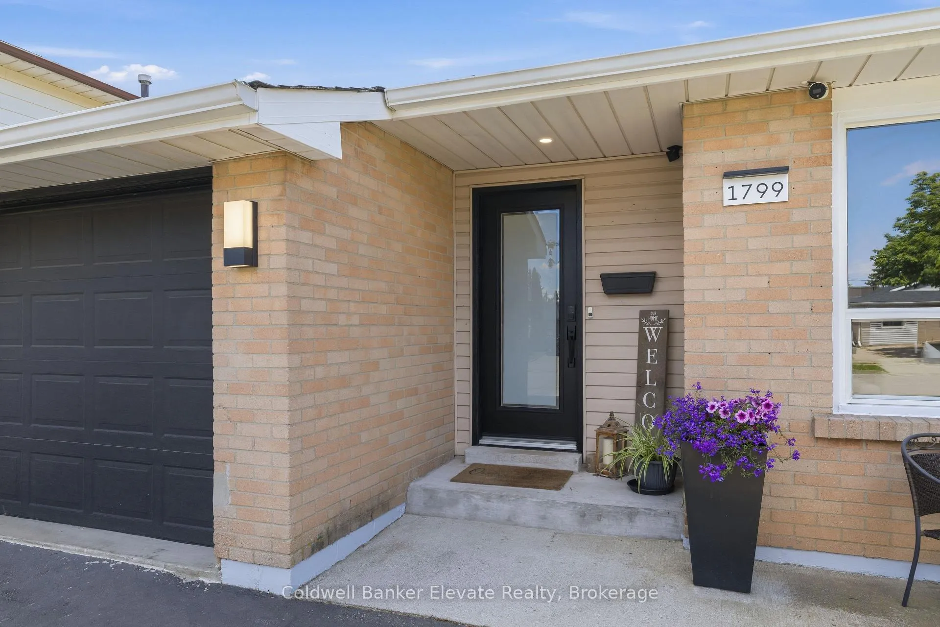 Photo 4 of 1799 Briarwood Drive, Cambridge — HOMEH
