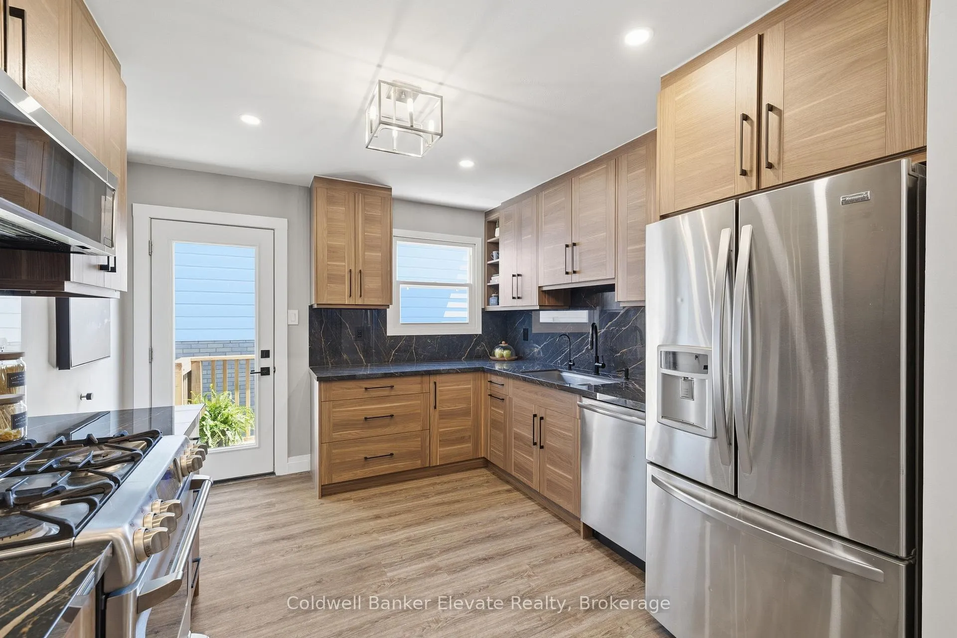Photo 15 of 1799 Briarwood Drive, Cambridge — HOMEH