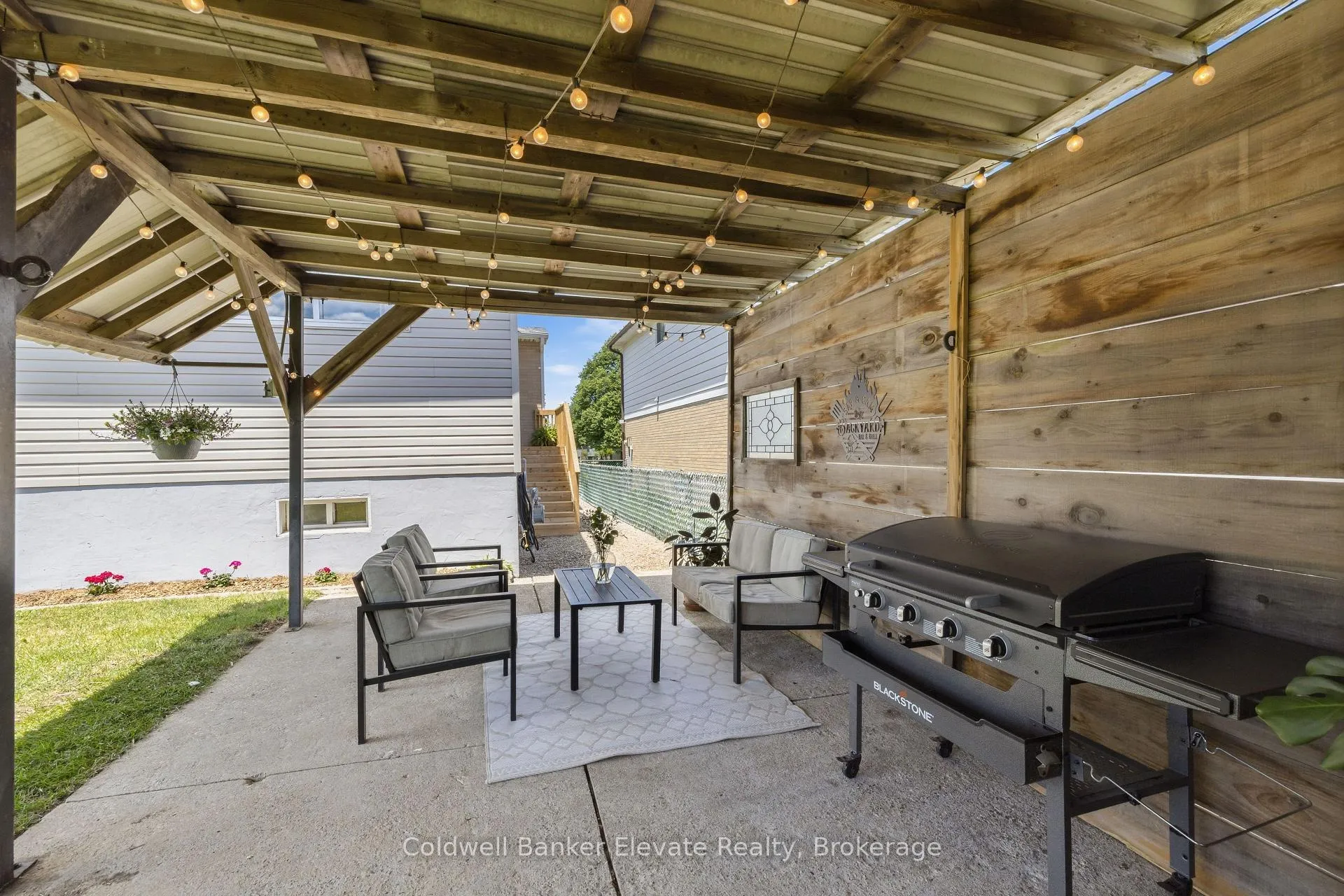 Photo 31 of 1799 Briarwood Drive, Cambridge — HOMEH