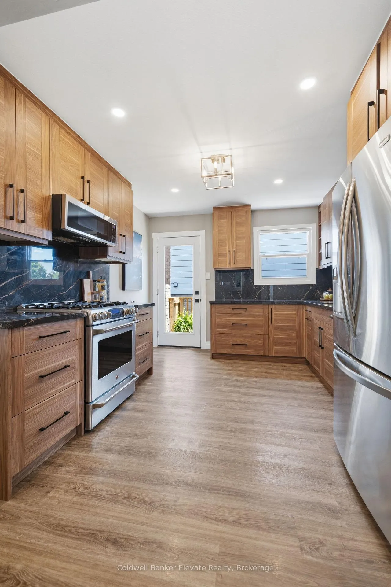 Photo 40 of 1799 Briarwood Drive, Cambridge — HOMEH
