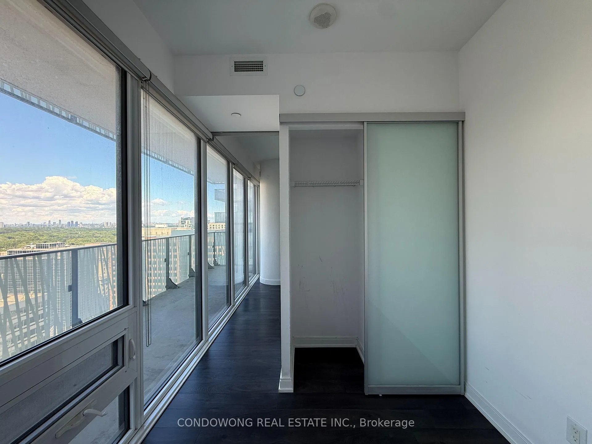 Photo 5 of Unit 2609, 42 Charles Street E, Toronto, Church-Yonge Corridor — HOMEH