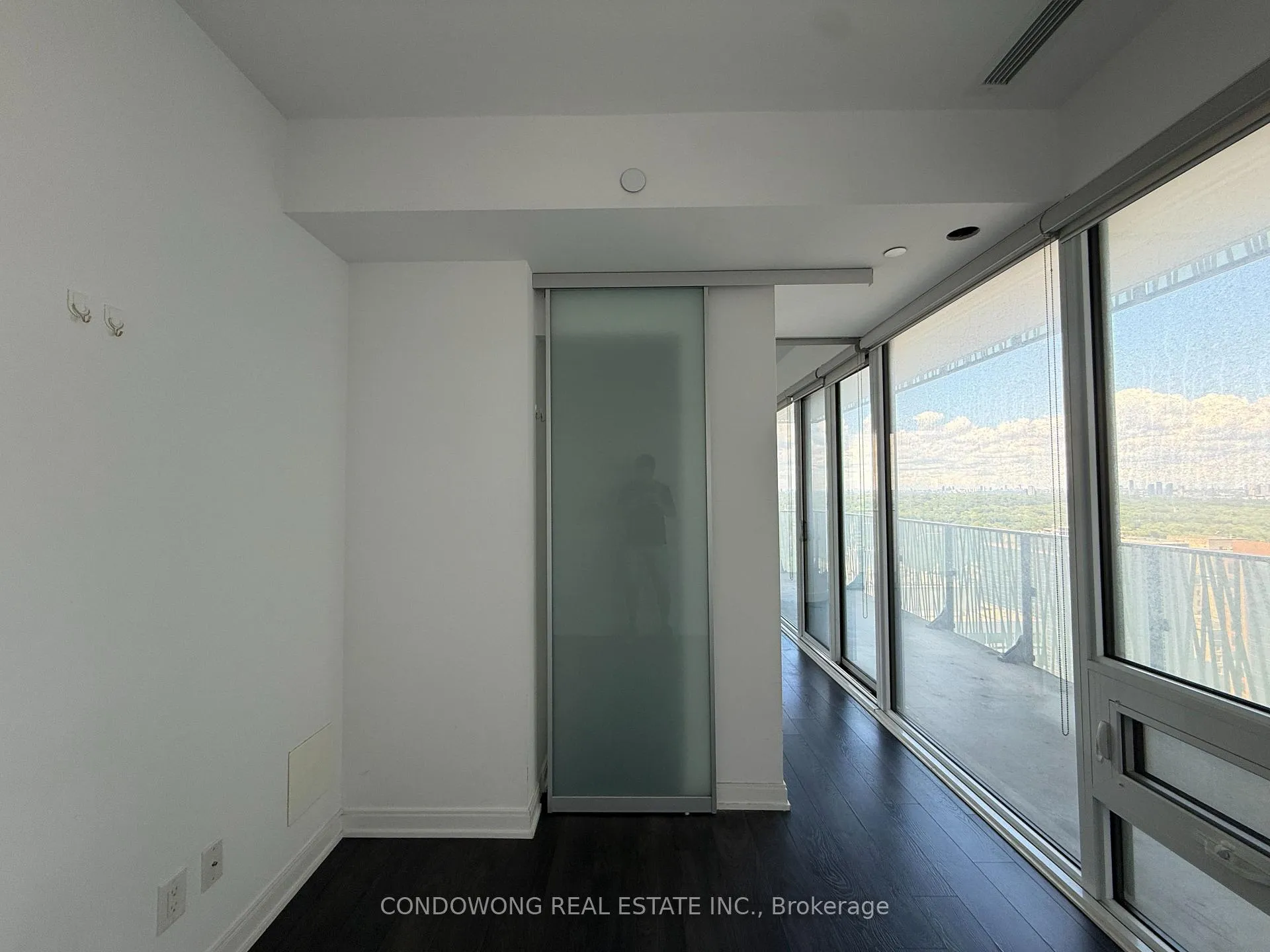 Photo 7 of Unit 2609, 42 Charles Street E, Toronto, Church-Yonge Corridor — HOMEH