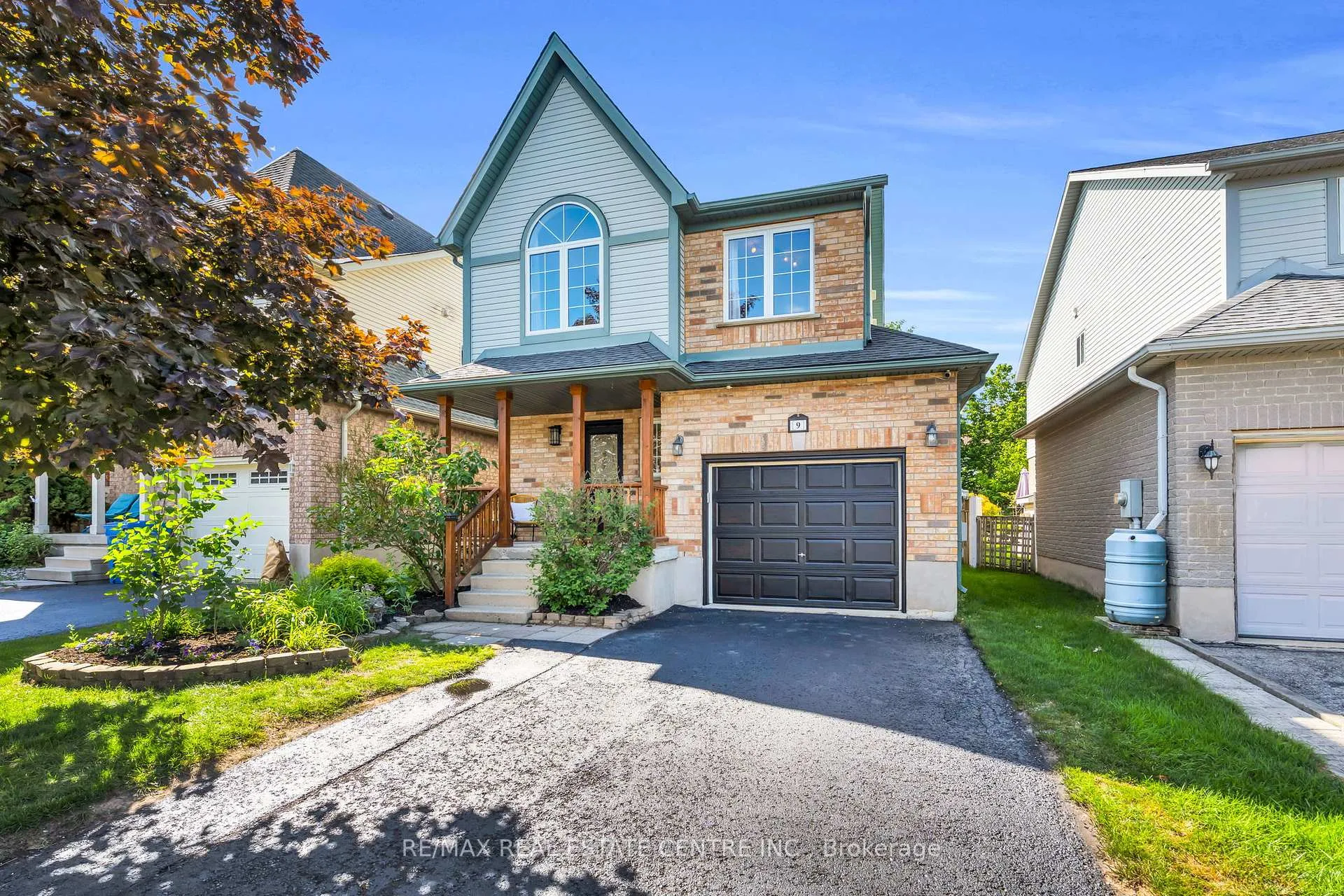 Photo 1 of 9 Settlers Road, Orangeville — HOMEH