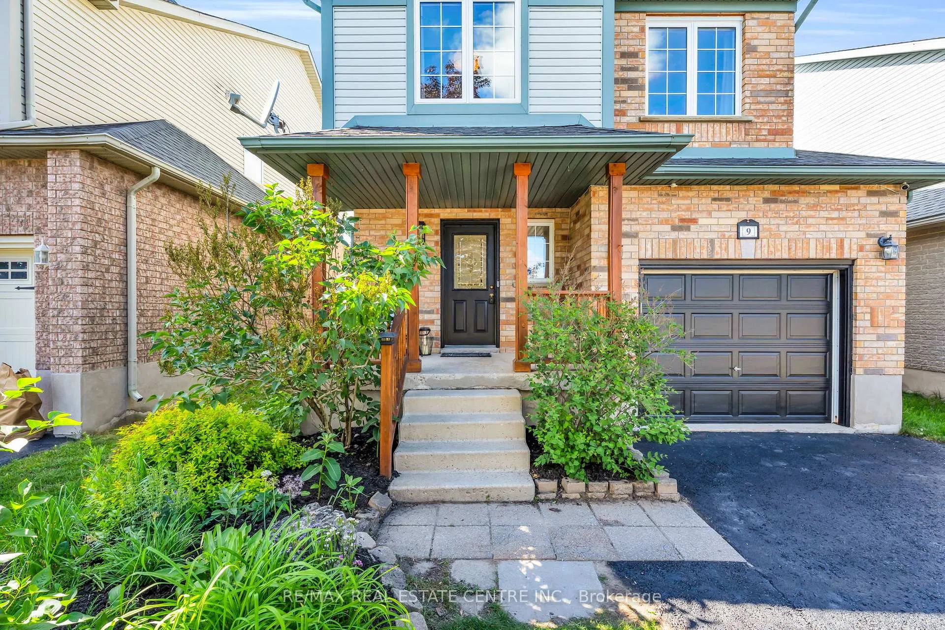 Photo 2 of 9 Settlers Road, Orangeville — HOMEH