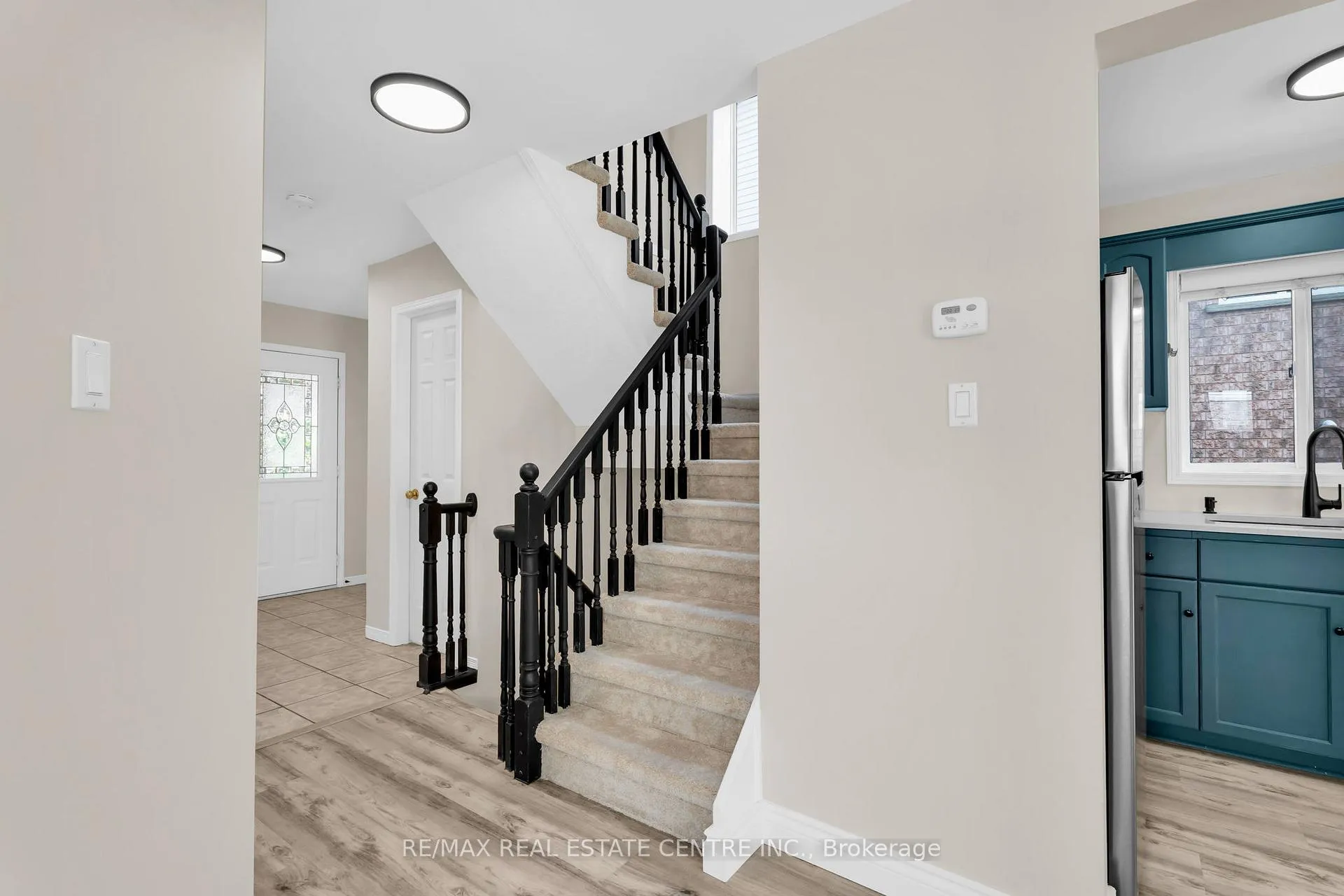 Photo 6 of 9 Settlers Road, Orangeville — HOMEH