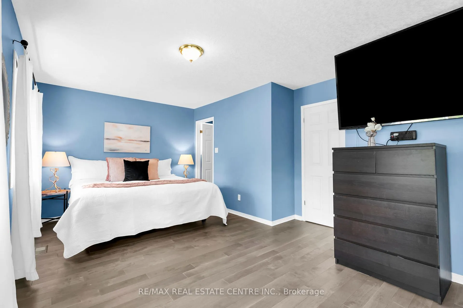 Photo 19 of 9 Settlers Road, Orangeville — HOMEH