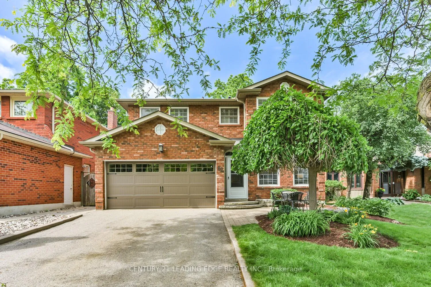 Photo 3 of 82 Penny Crescent, Markham, Markham Village — HOMEH