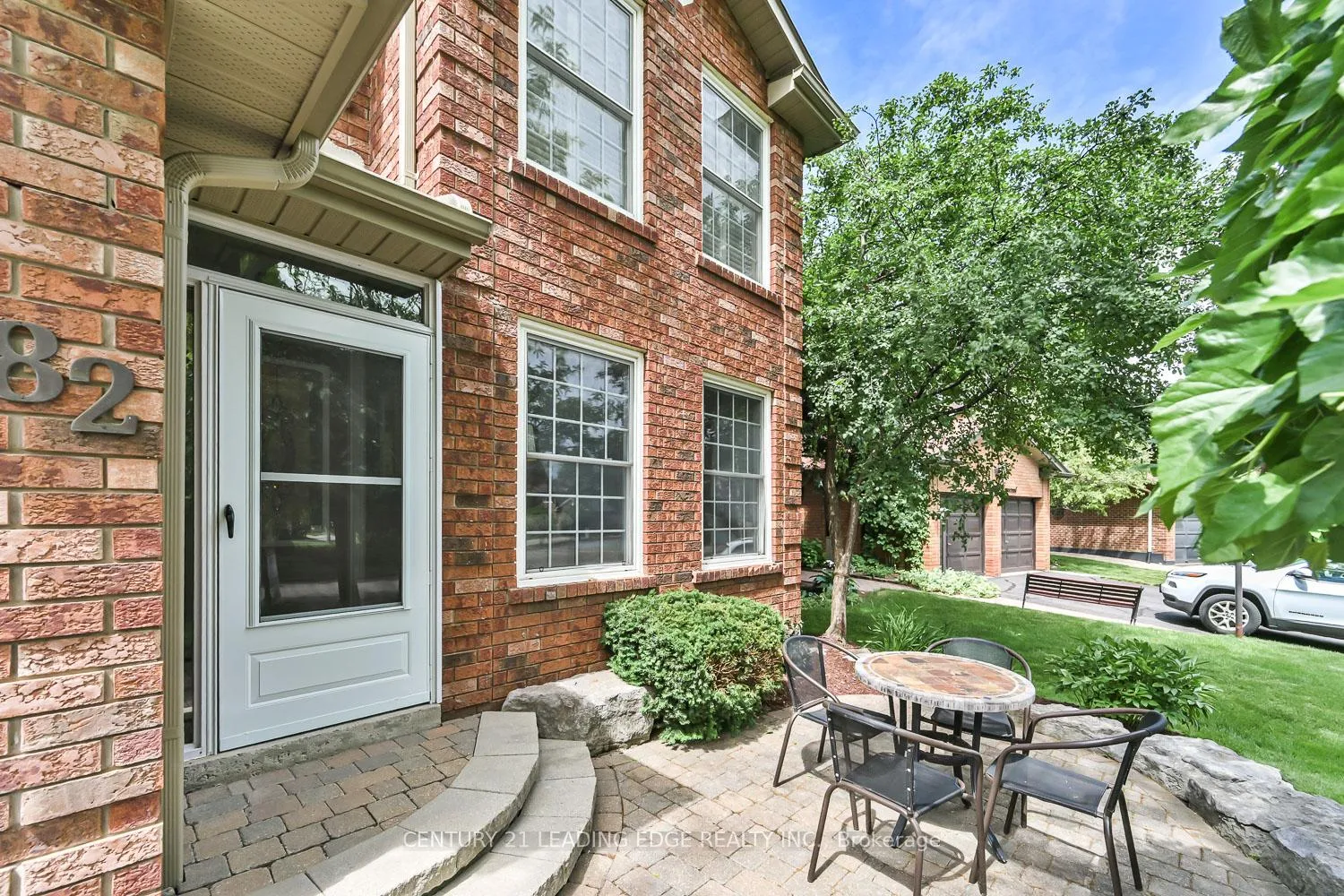 Photo 4 of 82 Penny Crescent, Markham, Markham Village — HOMEH