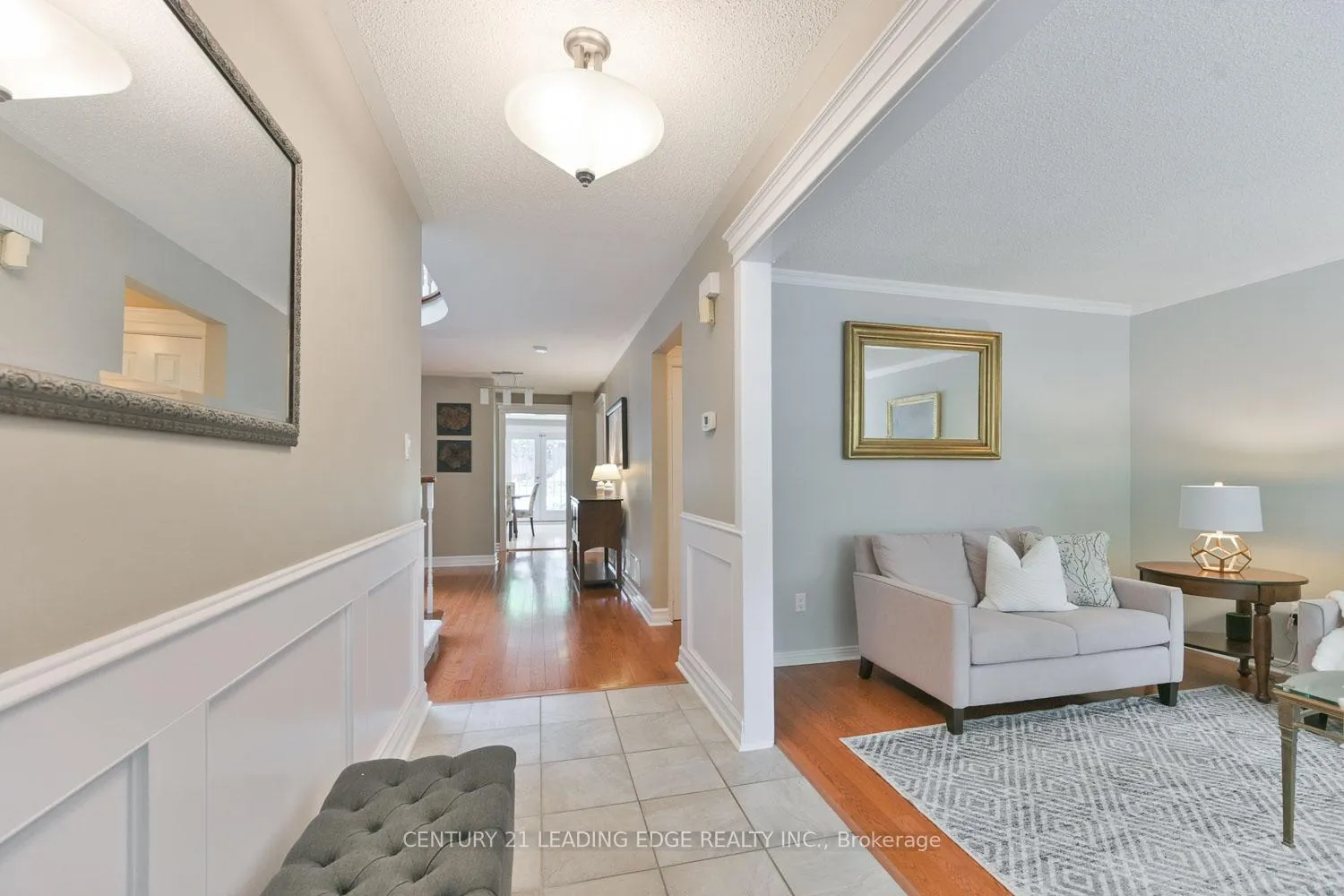 Photo 6 of 82 Penny Crescent, Markham, Markham Village — HOMEH