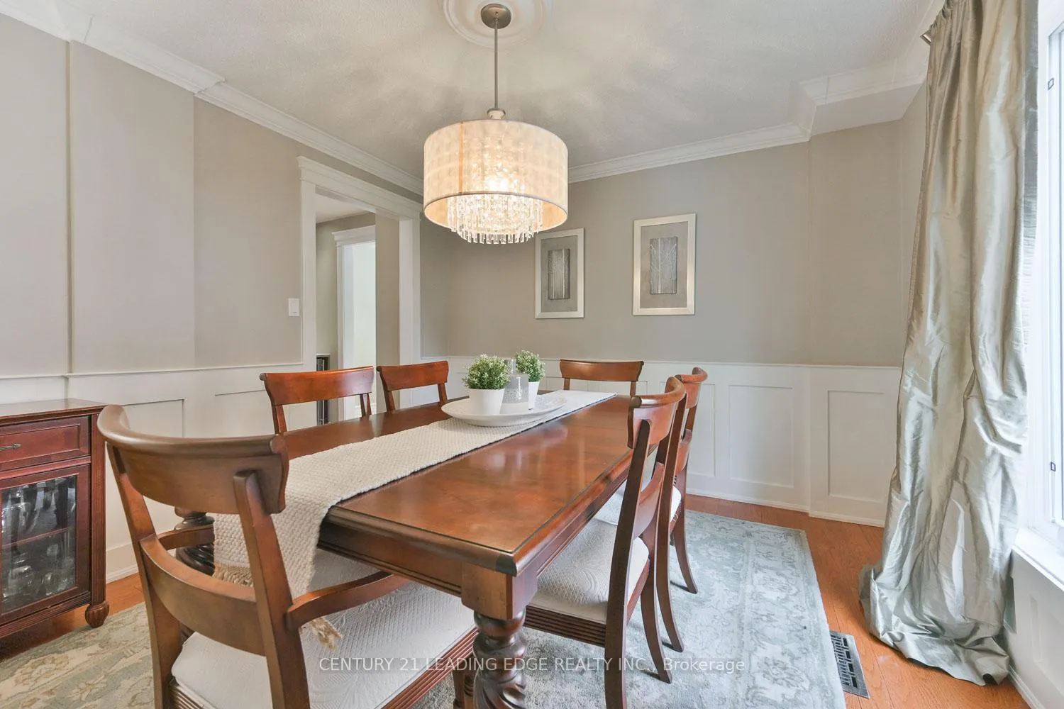 Photo 12 of 82 Penny Crescent, Markham, Markham Village — HOMEH