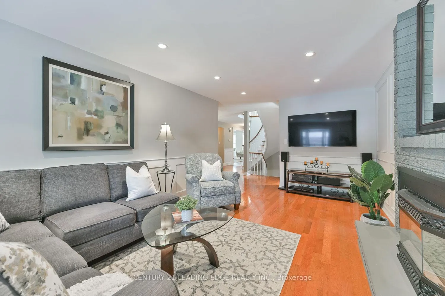 Photo 20 of 82 Penny Crescent, Markham, Markham Village — HOMEH