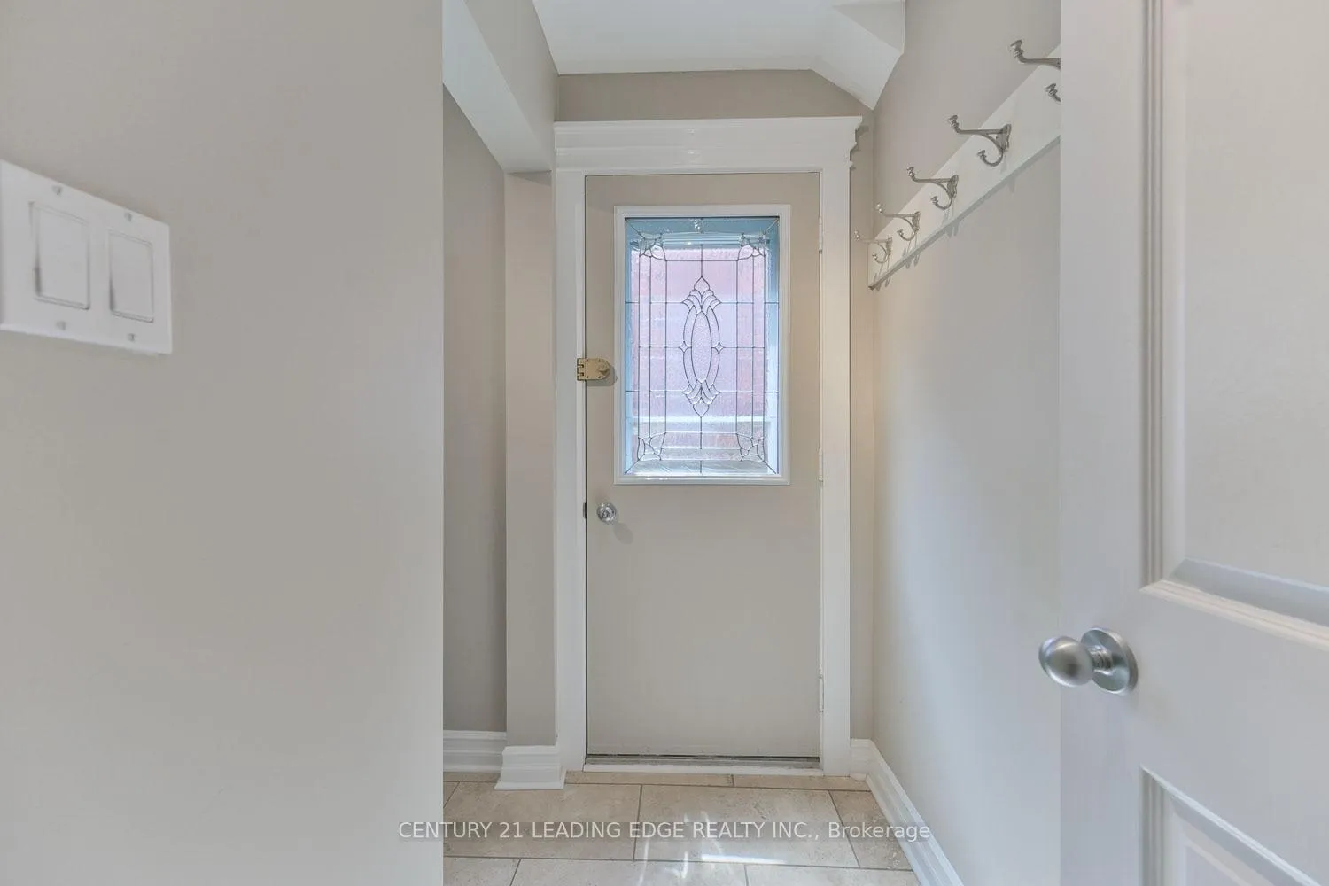 Photo 21 of 82 Penny Crescent, Markham, Markham Village — HOMEH