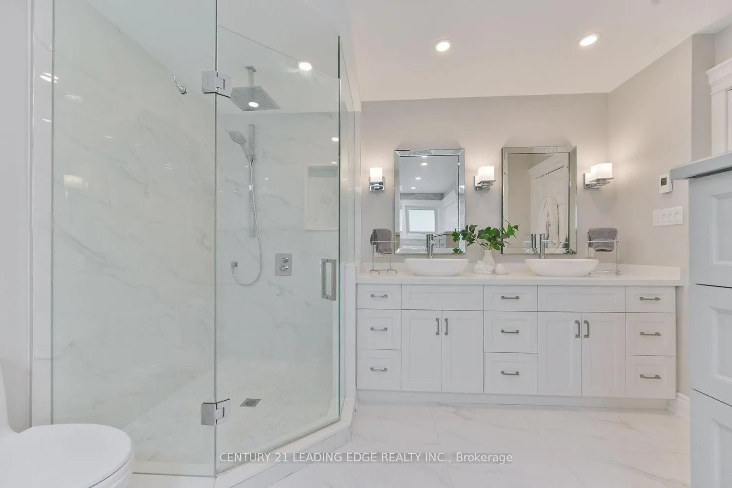 Photo 30 of 82 Penny Crescent, Markham, Markham Village — HOMEH