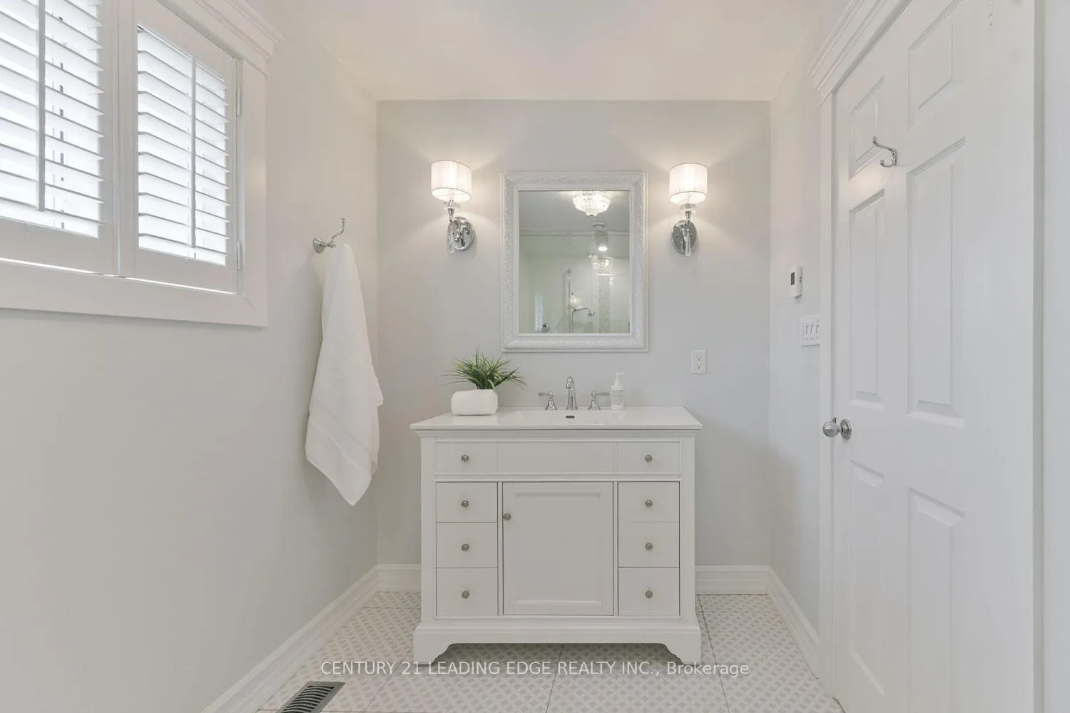 Photo 37 of 82 Penny Crescent, Markham, Markham Village — HOMEH