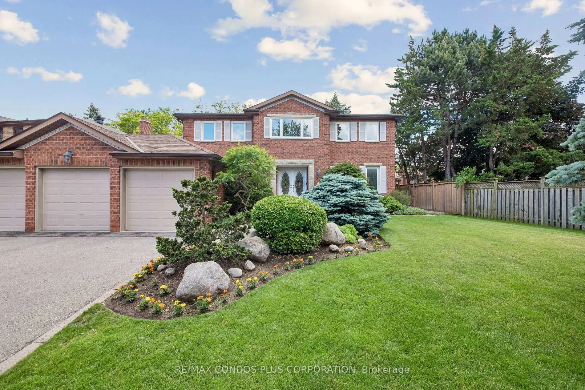 Photo 1 of 57 Delhi Crescent, Markham, Unionville — HOMEH