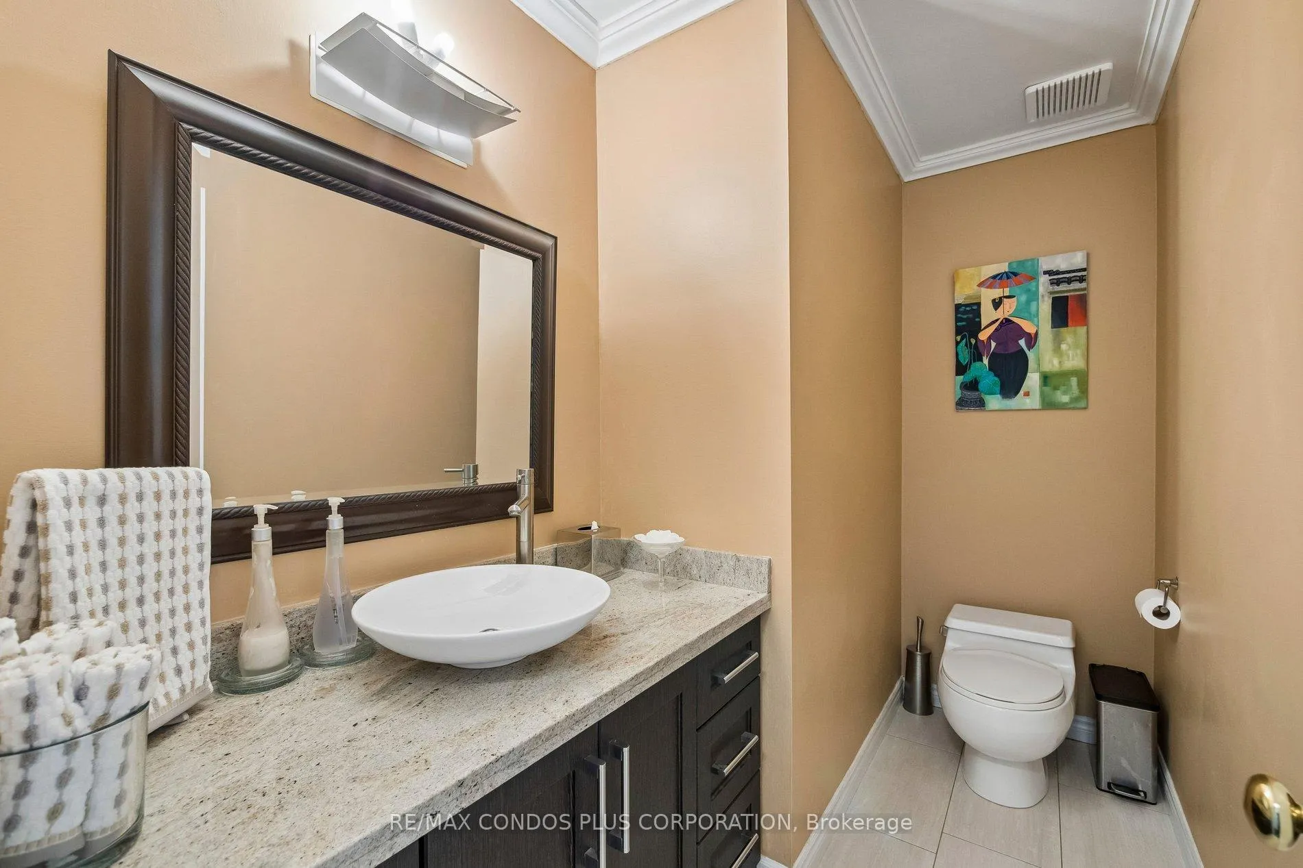 Photo 16 of 57 Delhi Crescent, Markham, Unionville — HOMEH