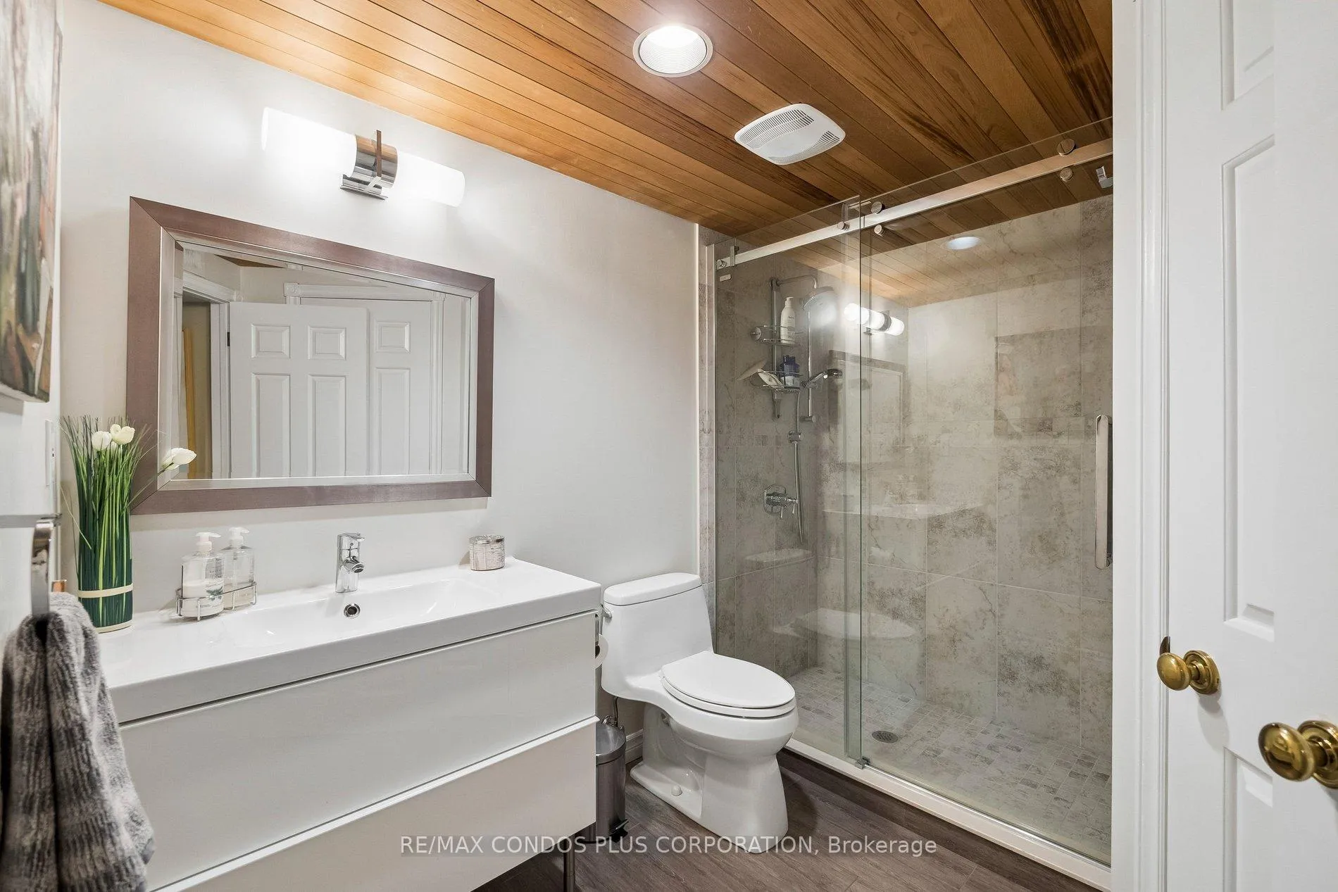 Photo 27 of 57 Delhi Crescent, Markham, Unionville — HOMEH