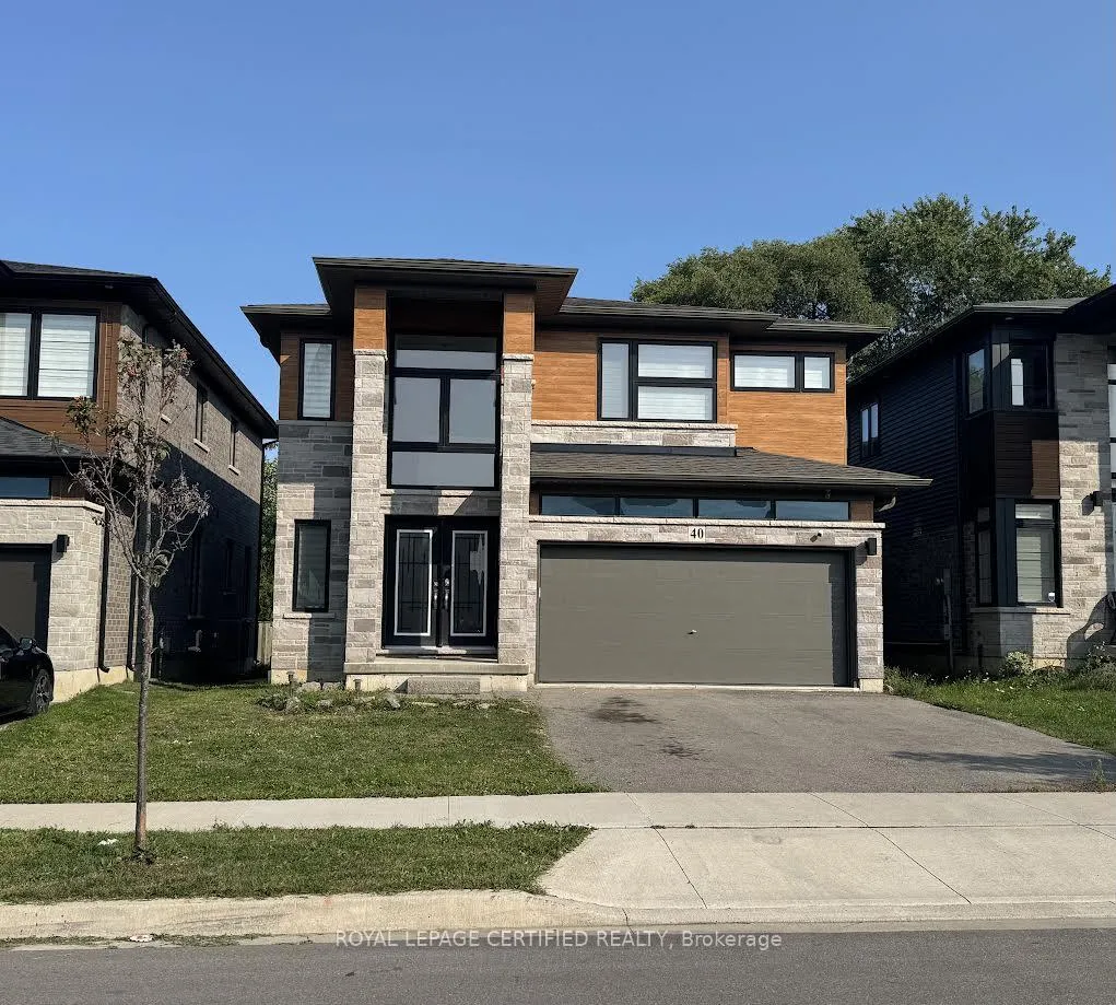 Photo 2 of 40 Lexington Avenue, Hamilton, Stoney Creek Mountain — HOMEH